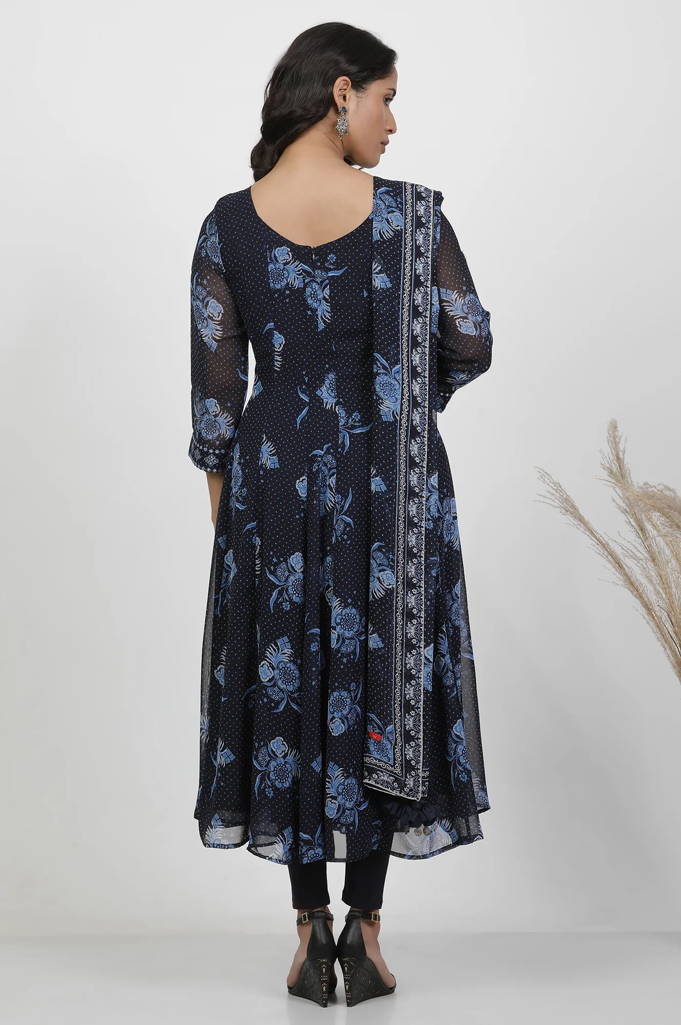 Blue Floral Printed Flared Georgette Kurta, Tights And Dupatta Set - Image 4