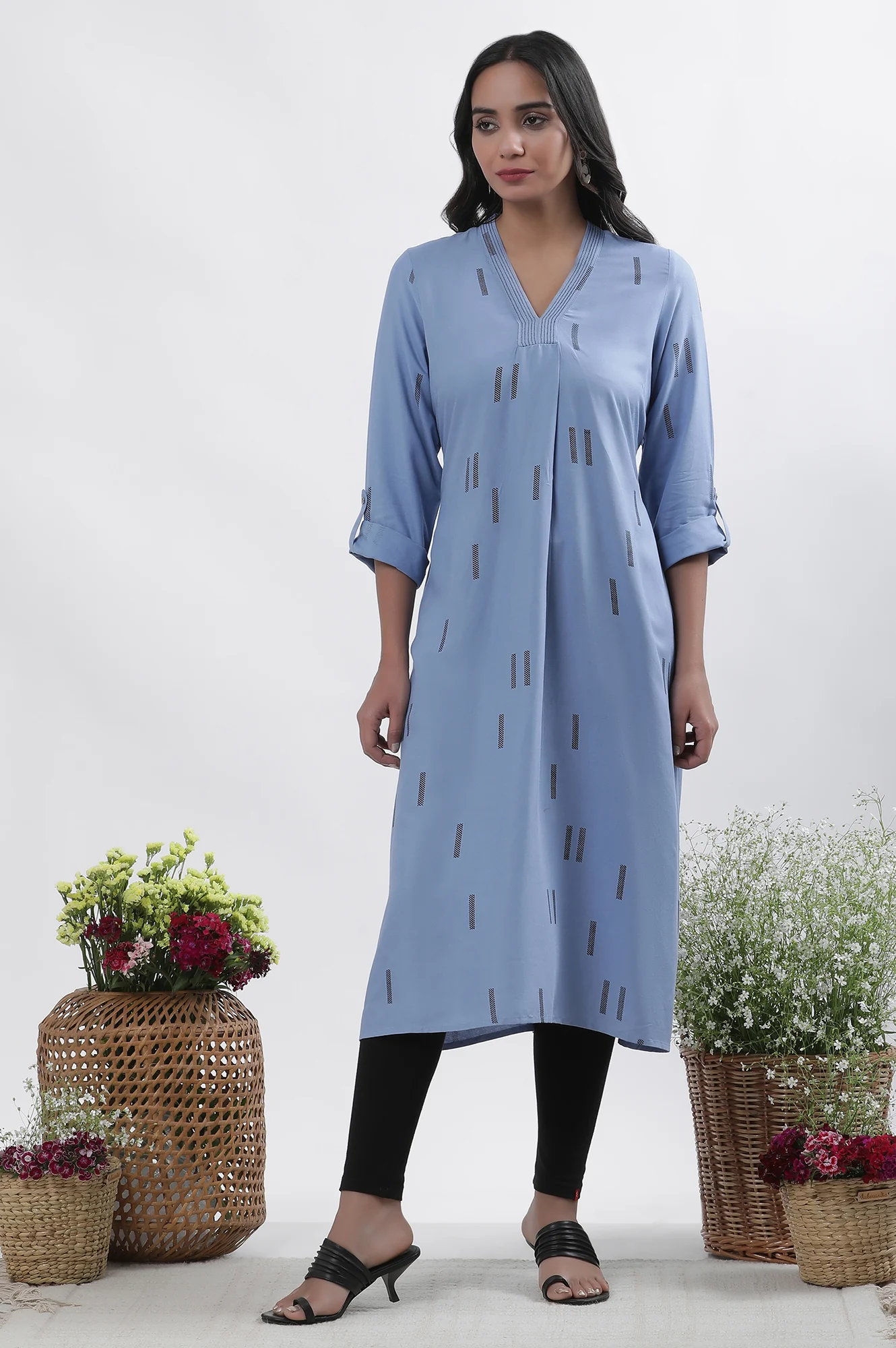 Blue Geometric Print Shirt Kurta And Tights Set - Image 2