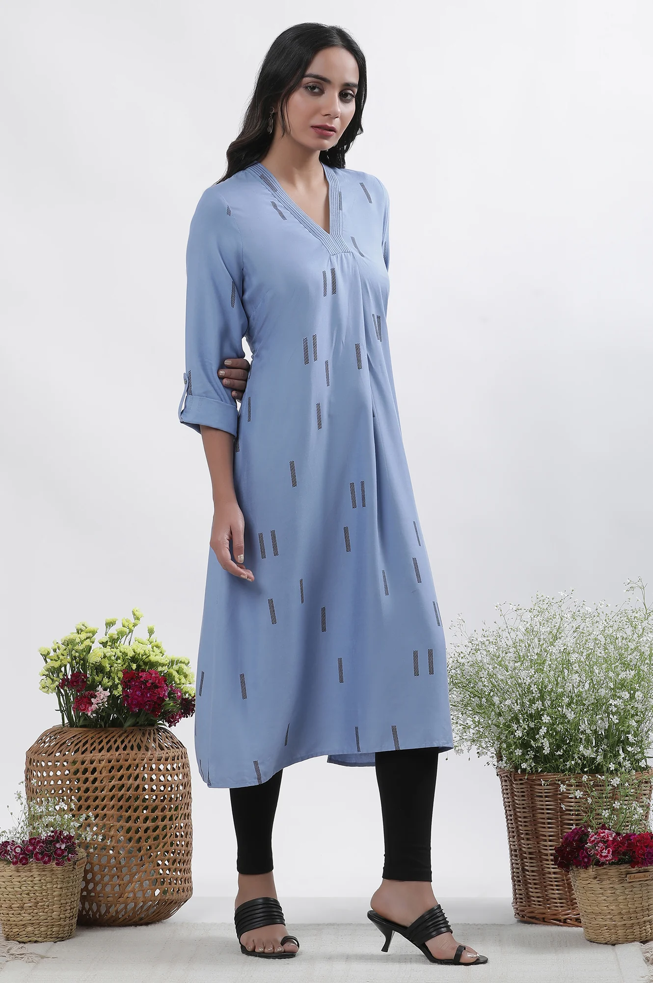 Blue Geometric Print Shirt Kurta And Tights Set - Image 5