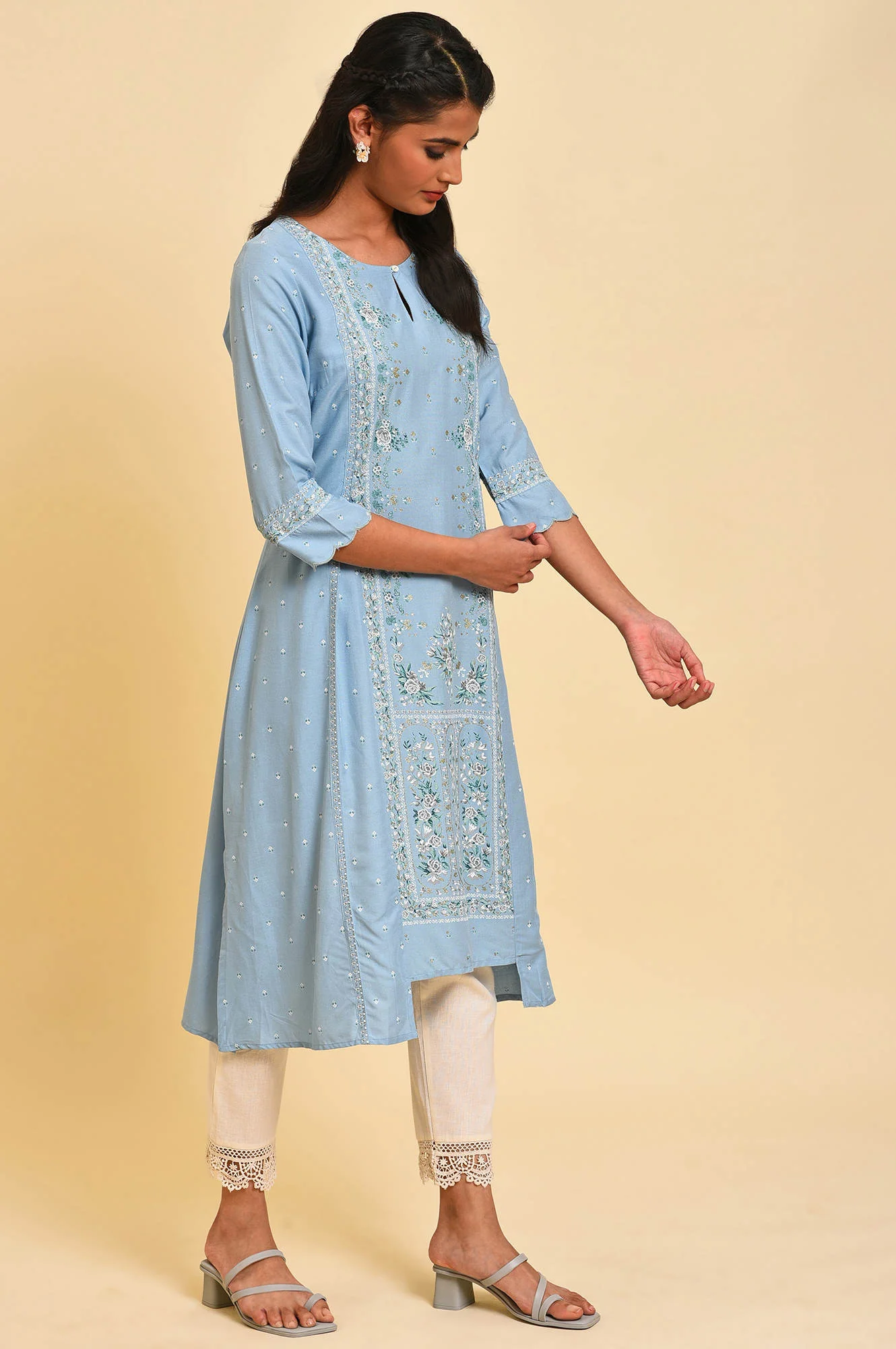 Blue Glitter Printed A-Line kurta - Image 4