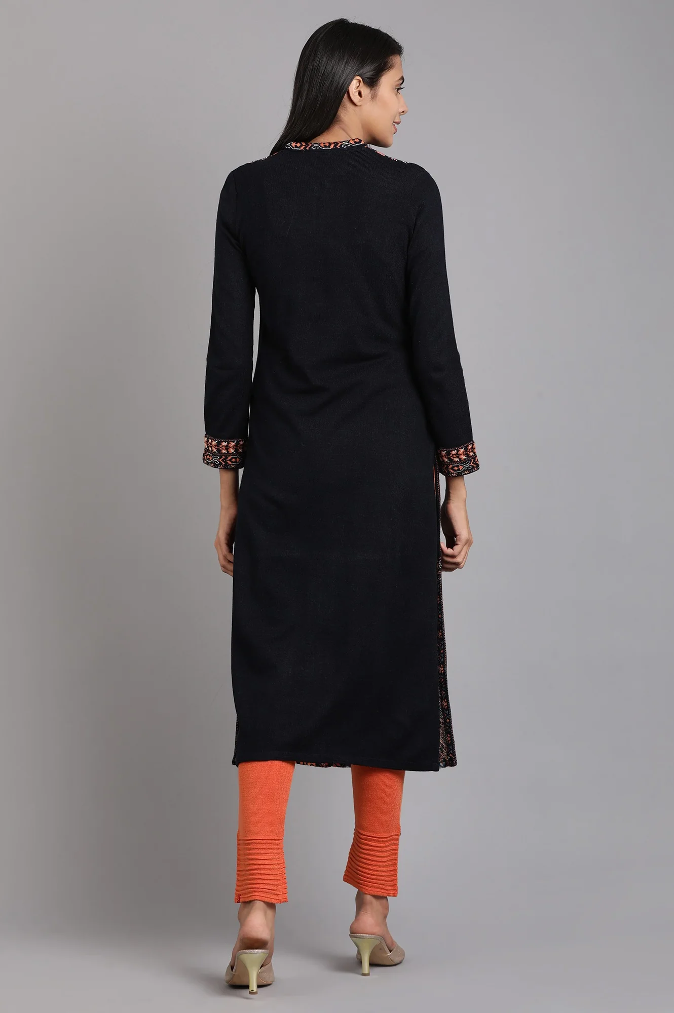 Blue Mandarin Neck Yarn-dyed Winter kurta - Image 5