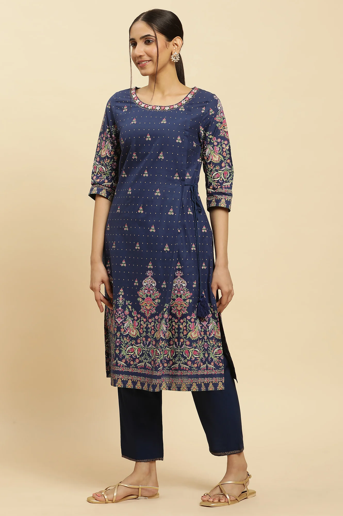Blue Printed Festive Kurta Wirh Side Tie-Up Design - Image 4