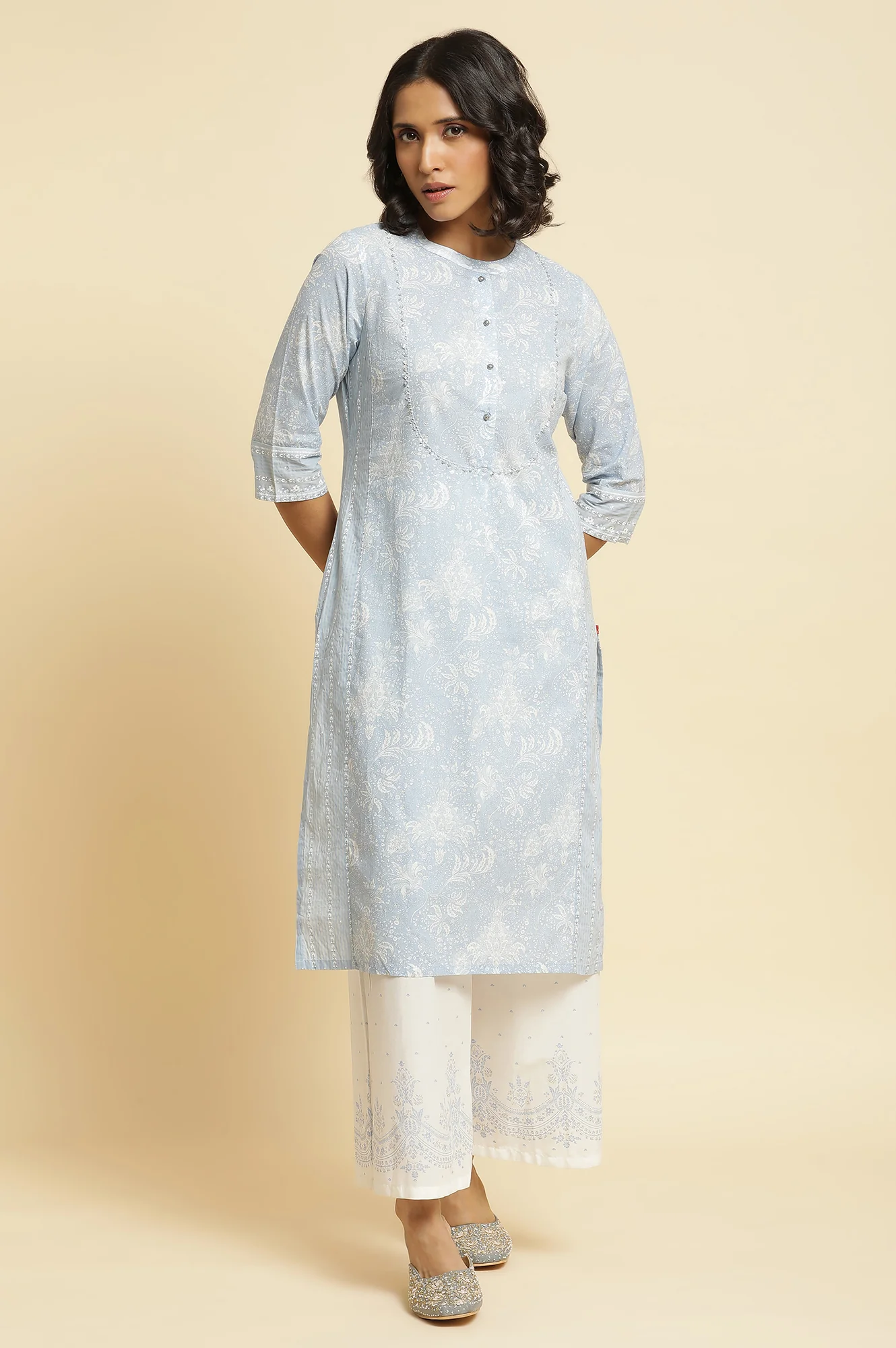 Blue Printed Kurta & Parallel Pants Set - Image 2
