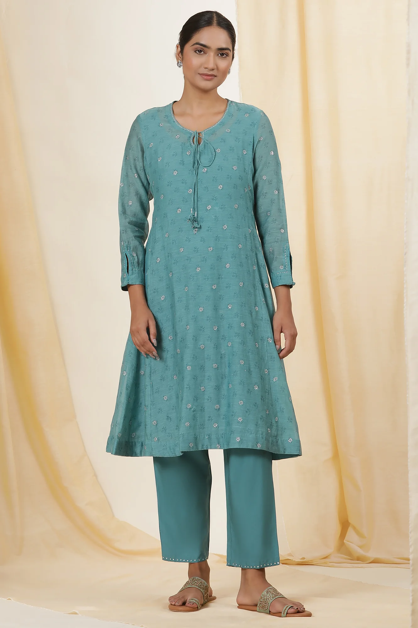 Blue Rogan Block Printed Kurta And Pants Set - Image 2