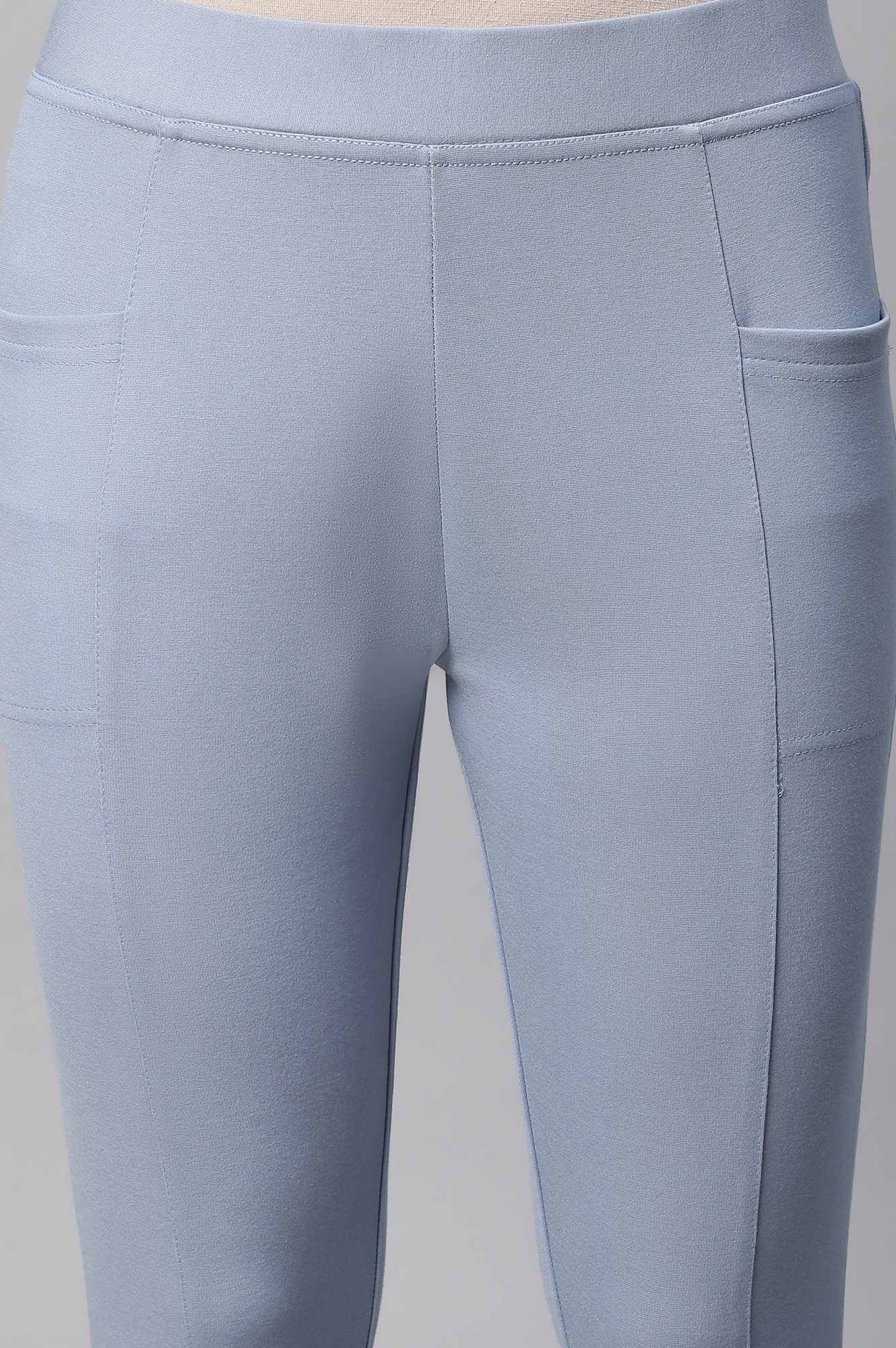 Elleven Women's Light Blue Solid Skinny Fit Yoga Tights With Side Pockets - Image 7