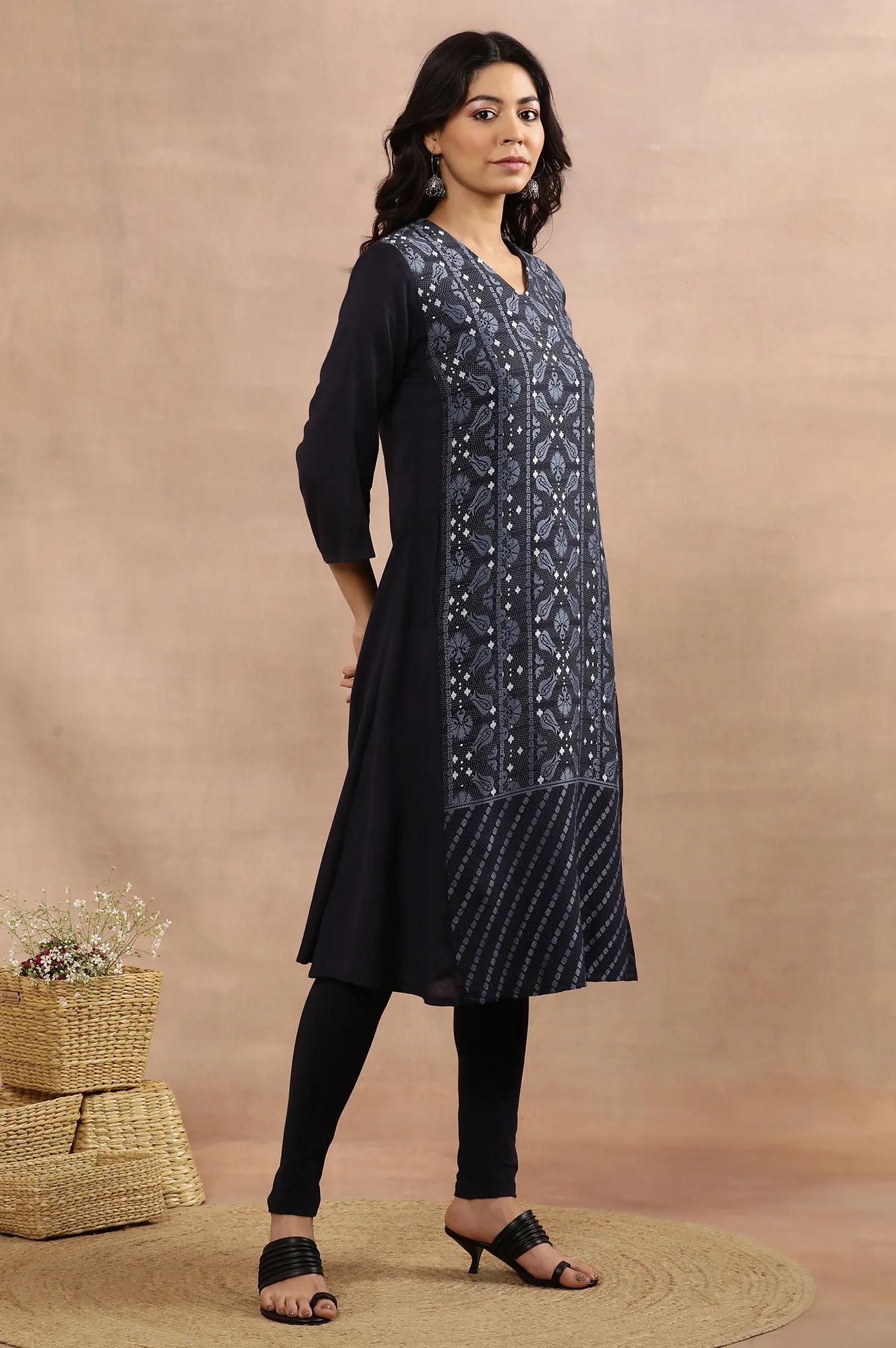 Blue Suzani Printed Kurta, Tights And Kota Dupatta - Image 5