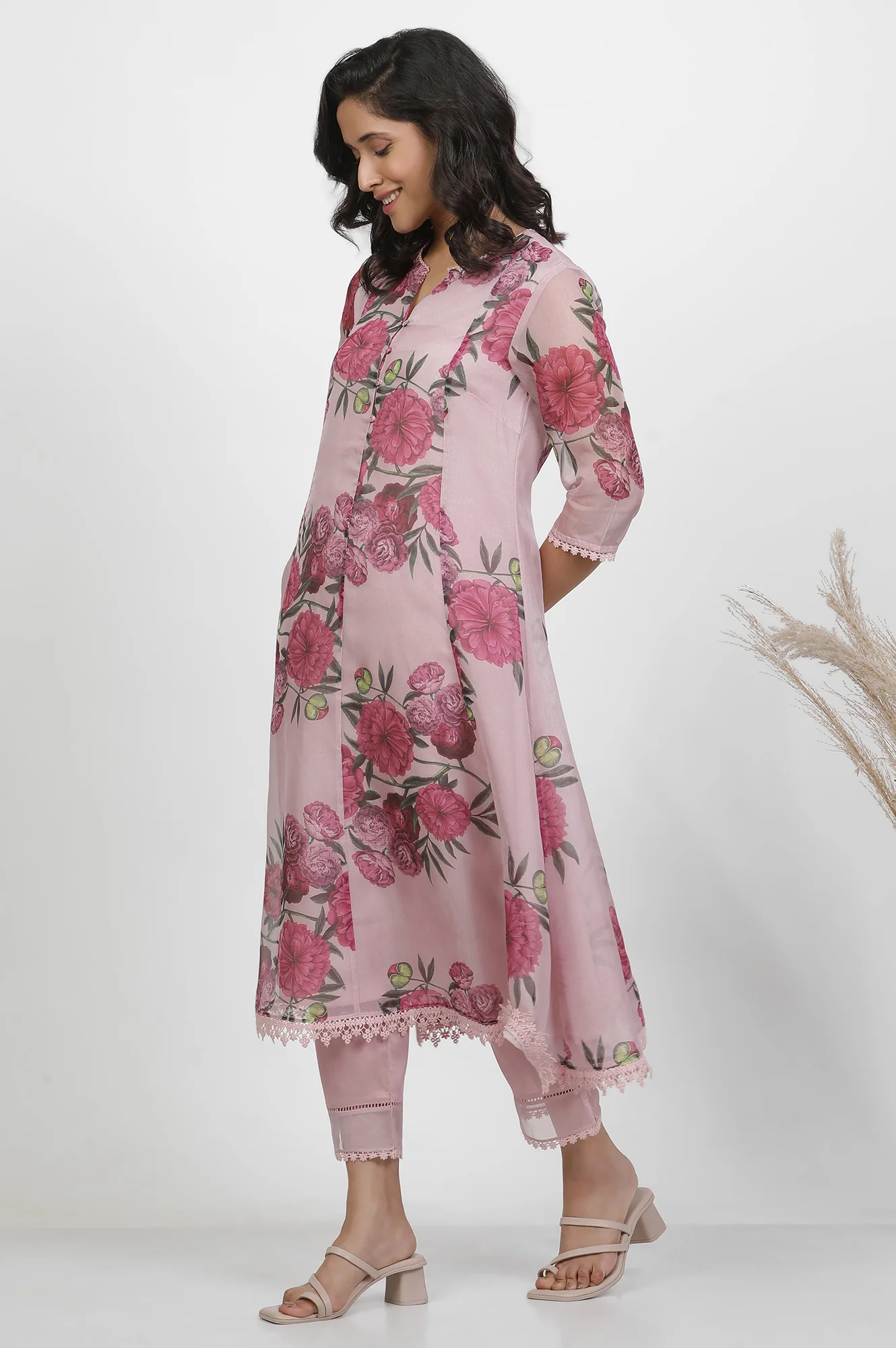 Blush Pink Floral Printed Flared Kurta, Pants And Dupatta Set - Image 3