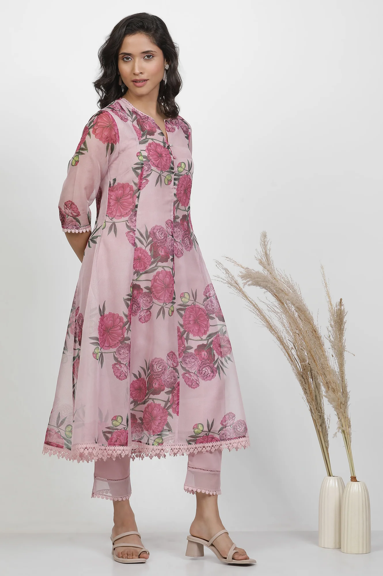 Blush Pink Floral Printed Flared Kurta, Pants And Dupatta Set - Image 5