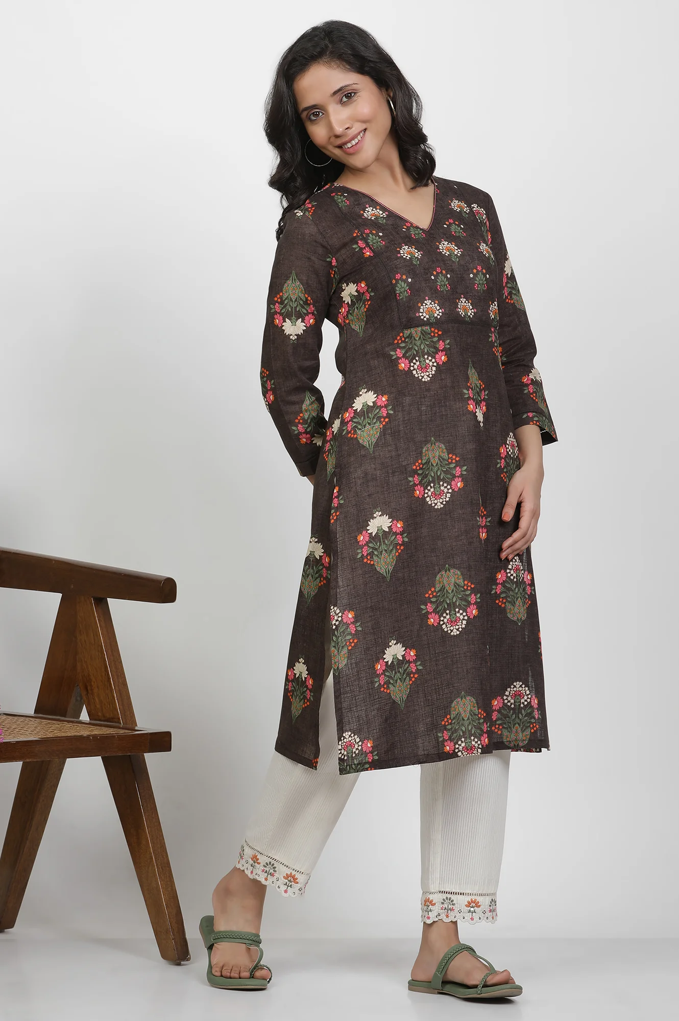 Brown Floral Printed Cotton Kurta - Image 5