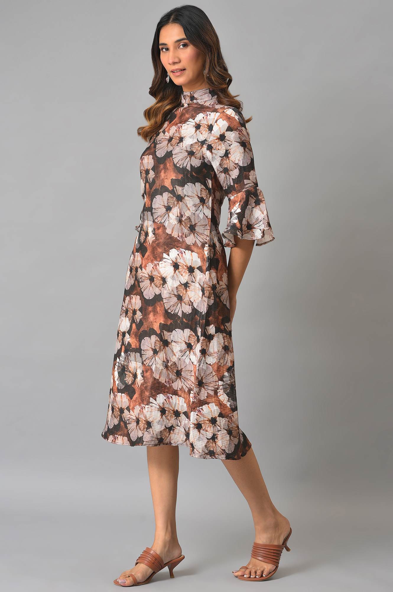 Brown Floral Printed Vaccy Dress - Image 3