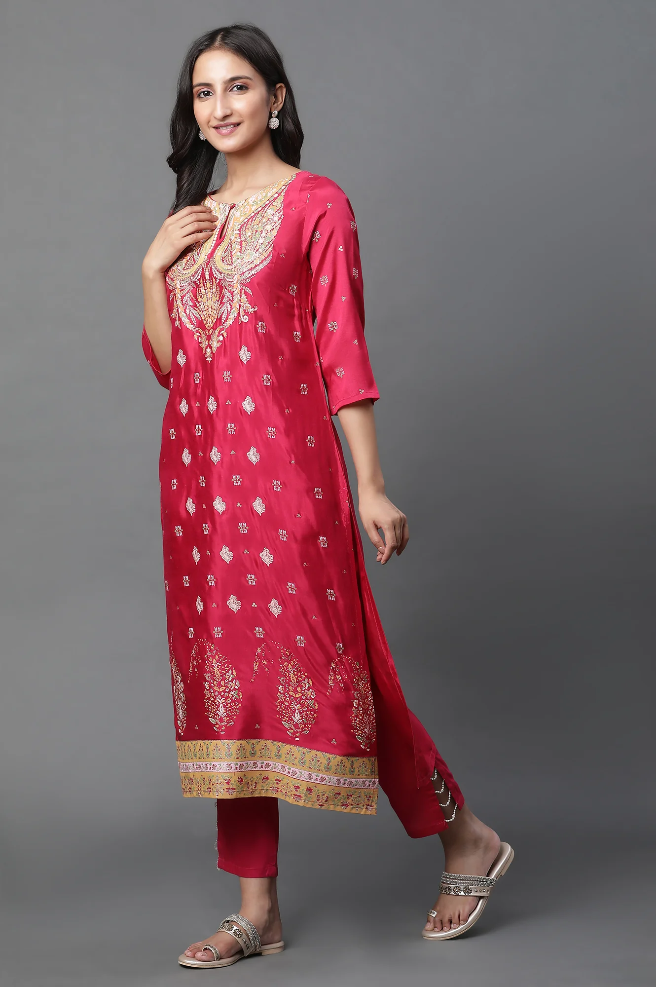 Dark Pink Placement Printed Kurta, Pants And Dupatta Set - Image 3