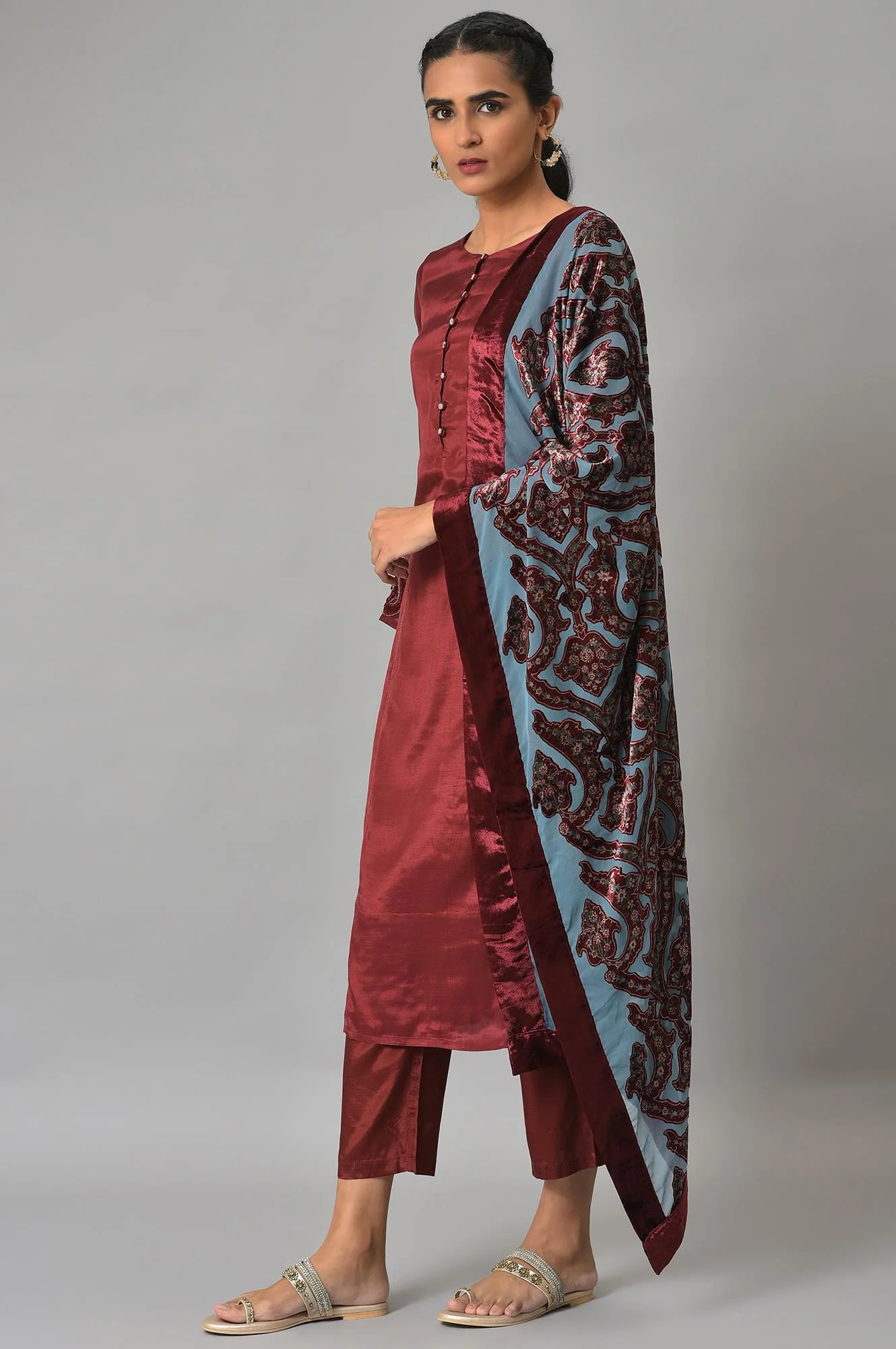 Dark Red Embroidered Kurta, Pants And Organza Dupatta - Image 3