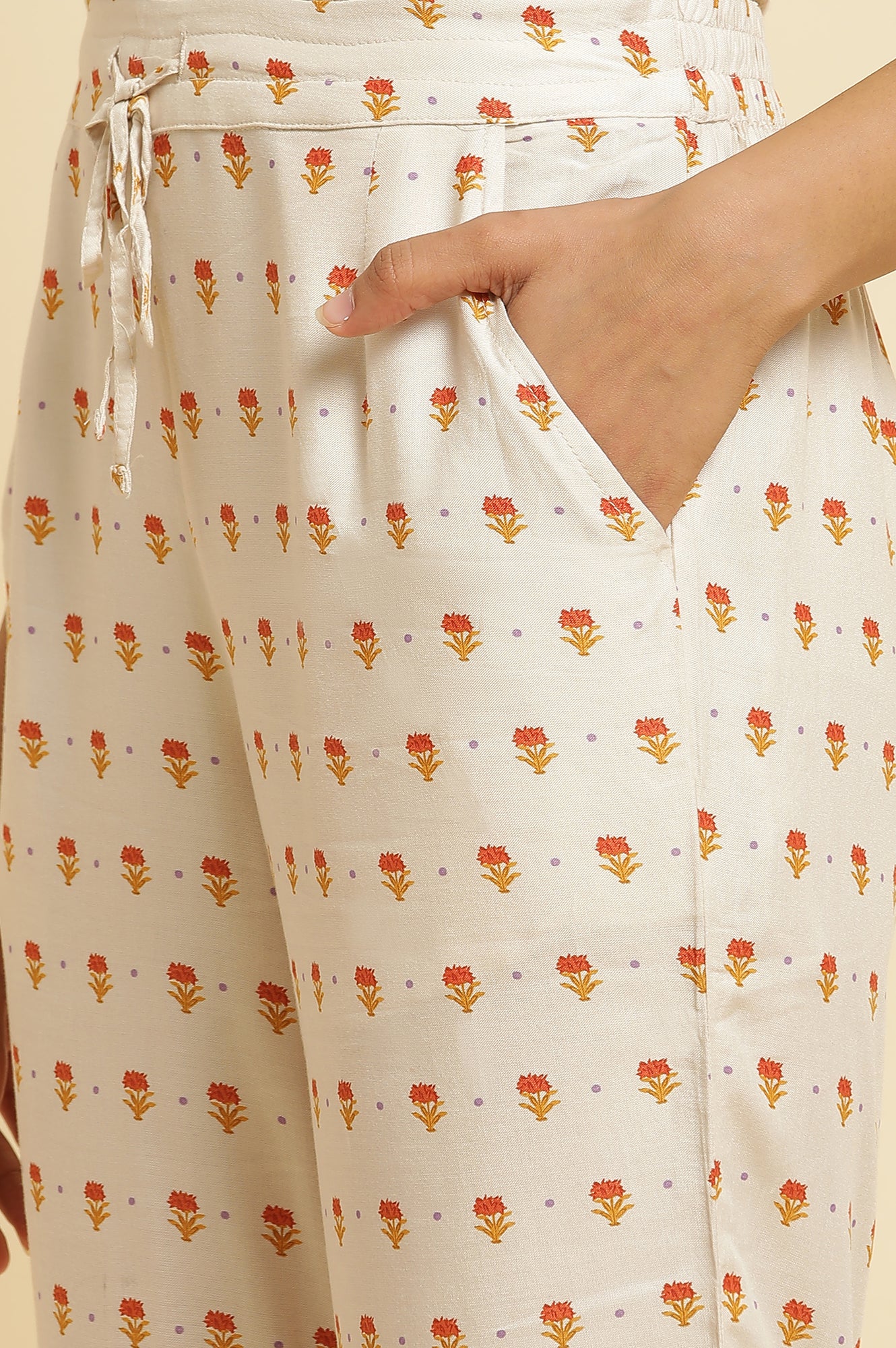 Ecru Floral Printed Kurta, Pants & Dupatta Set - Image 9