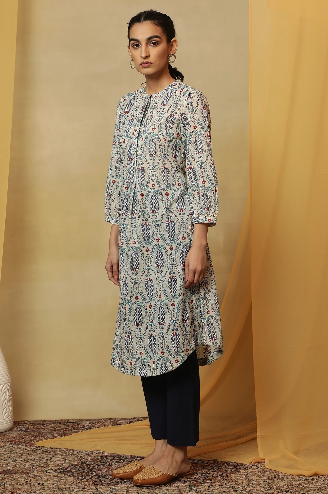 Ecru Paisley Hand Block Printed Cotton Kurta - Image 3