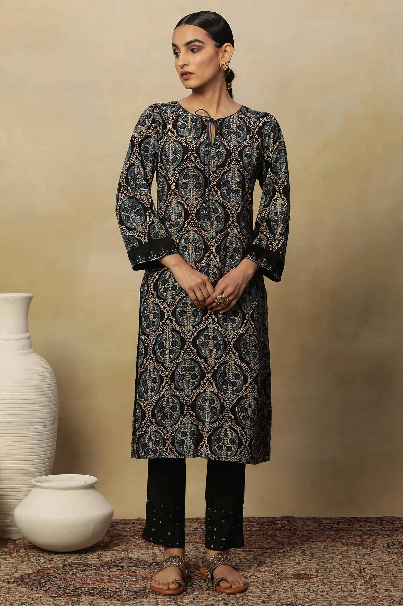 Ecru Short Kurta With Earthy Multi-Coloured Ajrakh Print All Over - Image 2