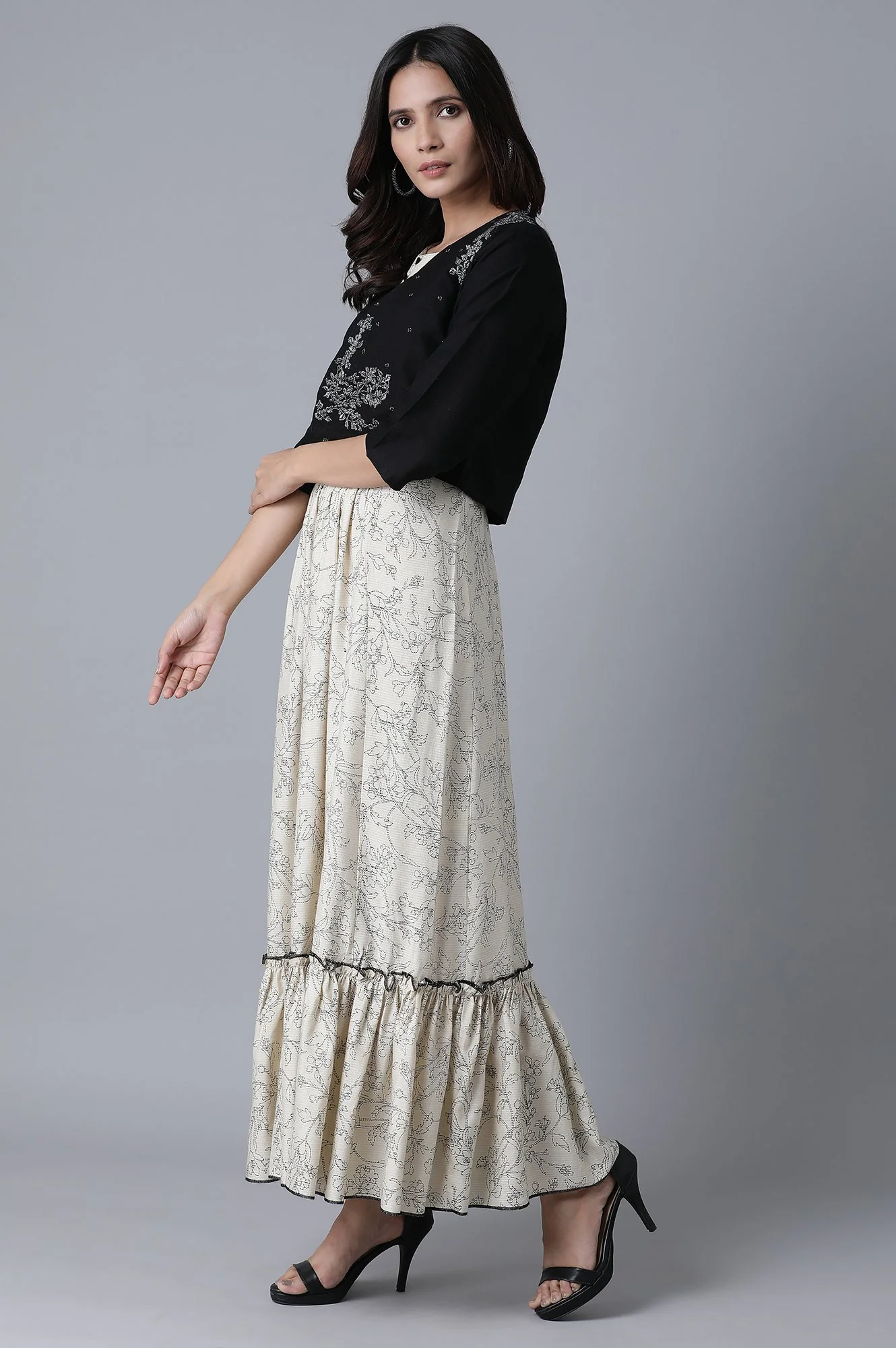 Ecru Tiered Dress-Black Jacket Set - Image 3