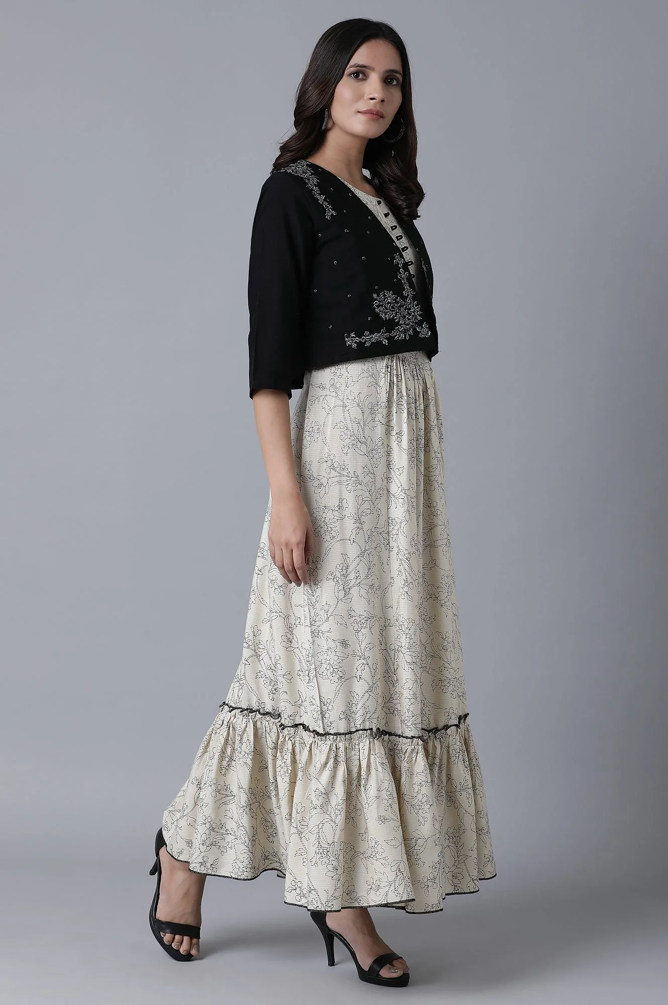 Ecru Tiered Dress-Black Jacket Set - Image 4