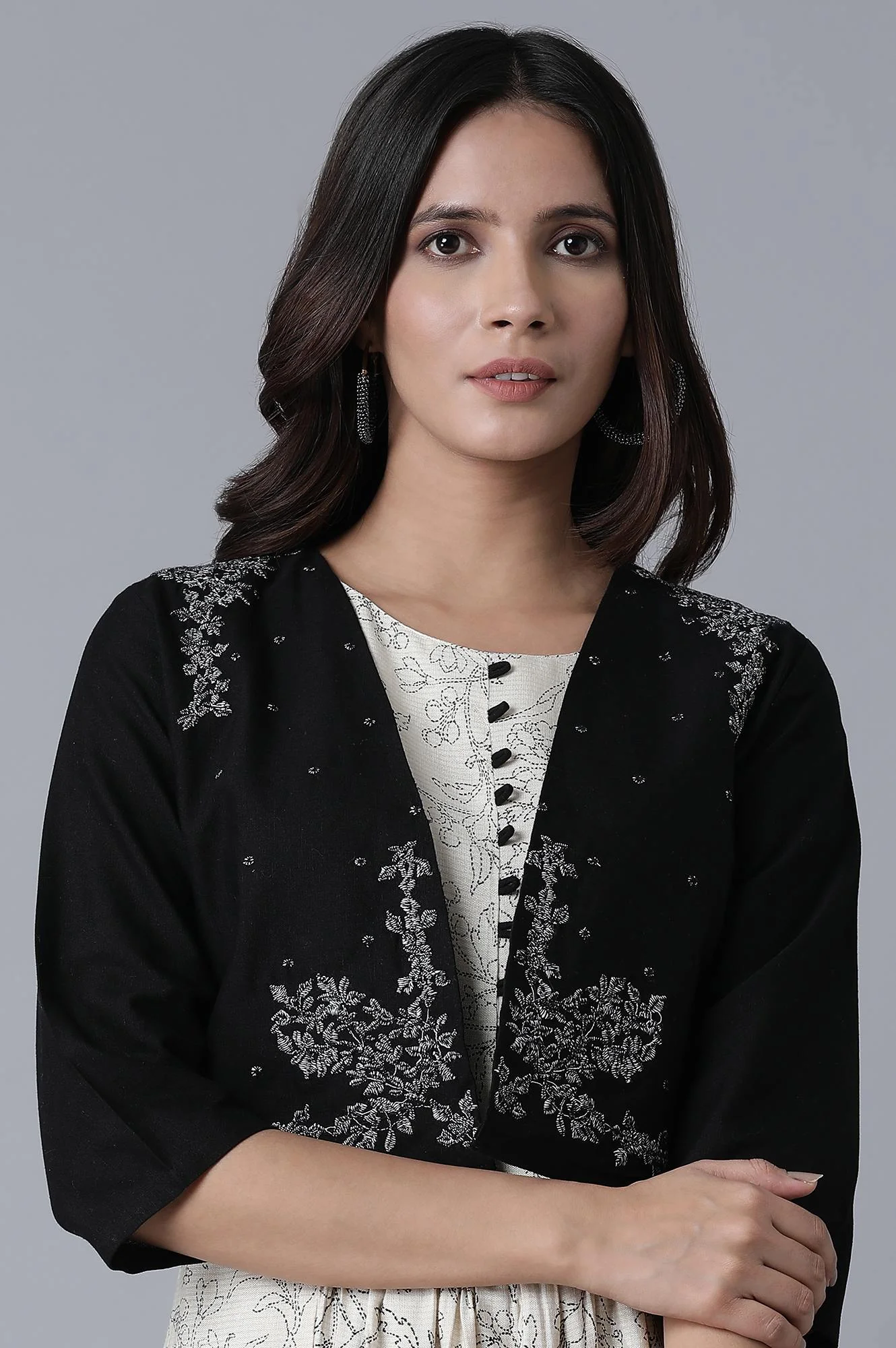 Ecru Tiered Dress-Black Jacket Set - Image 5
