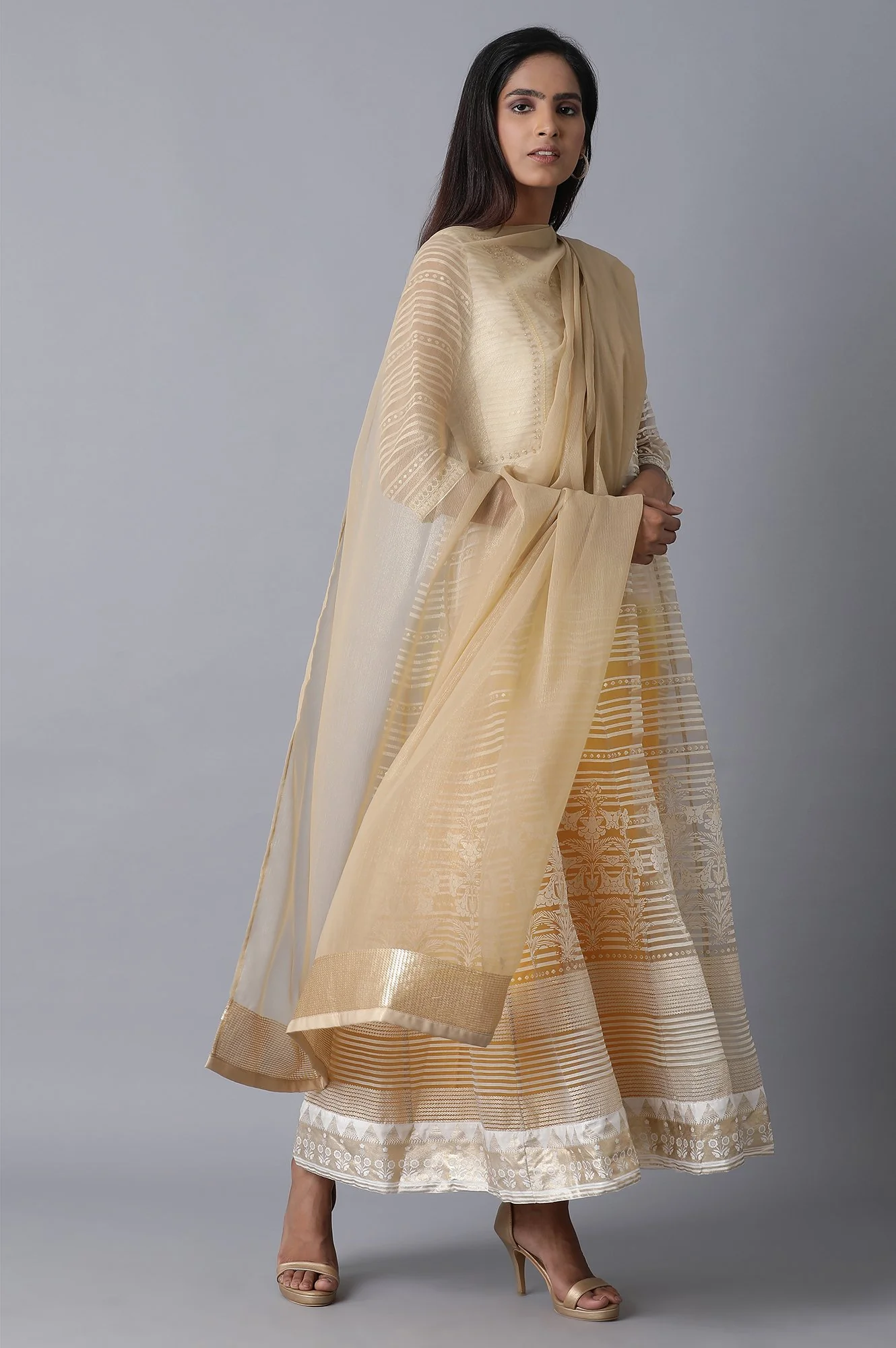 Gold Chiffon Drape - Image 3