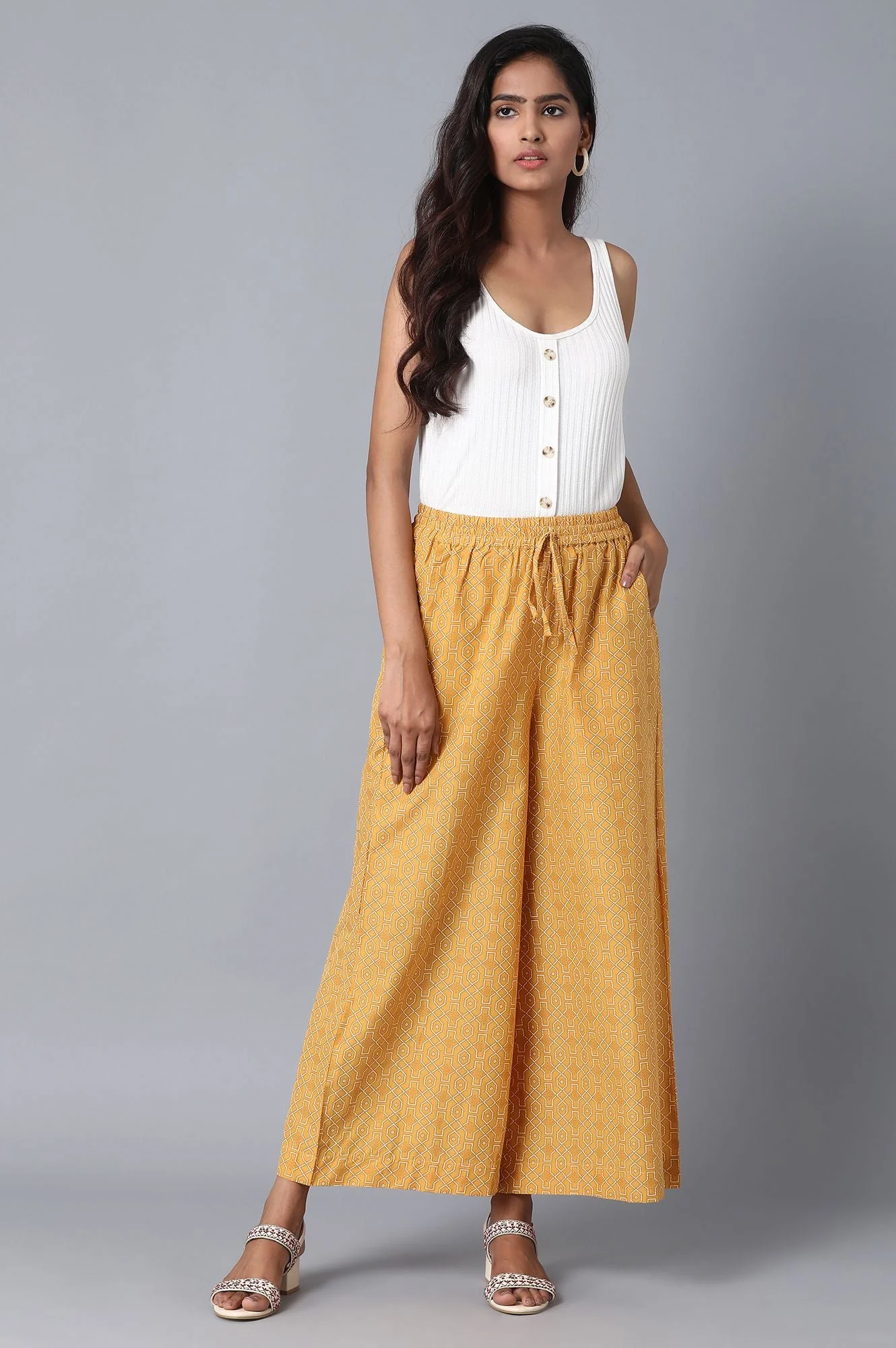 Elleven Women's Mustard Geometric Printed Straight-fit Cotton Palazzo with Drawstring - Image 5