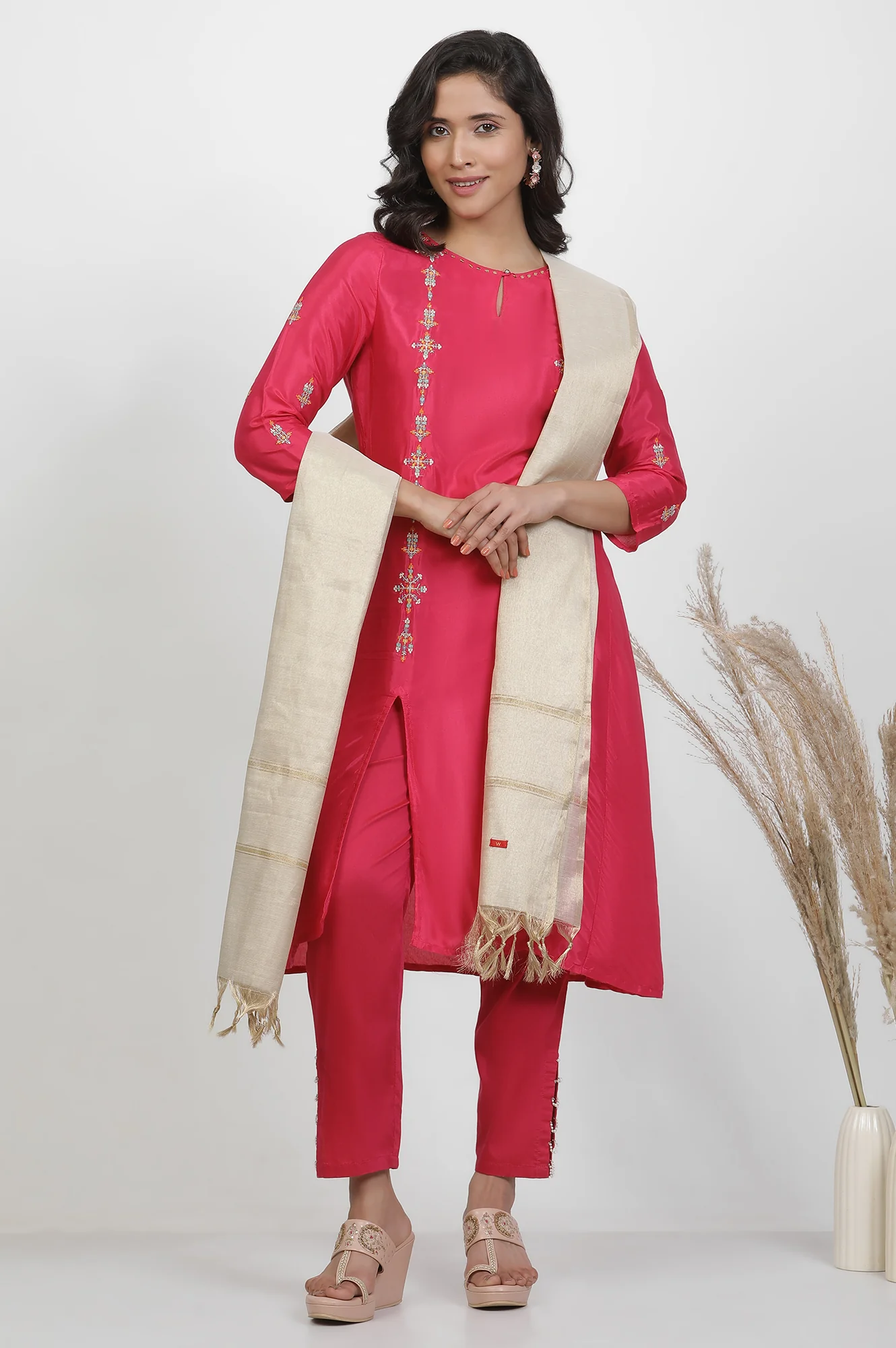 Golden Cotton Zari Dupatta - Image 2