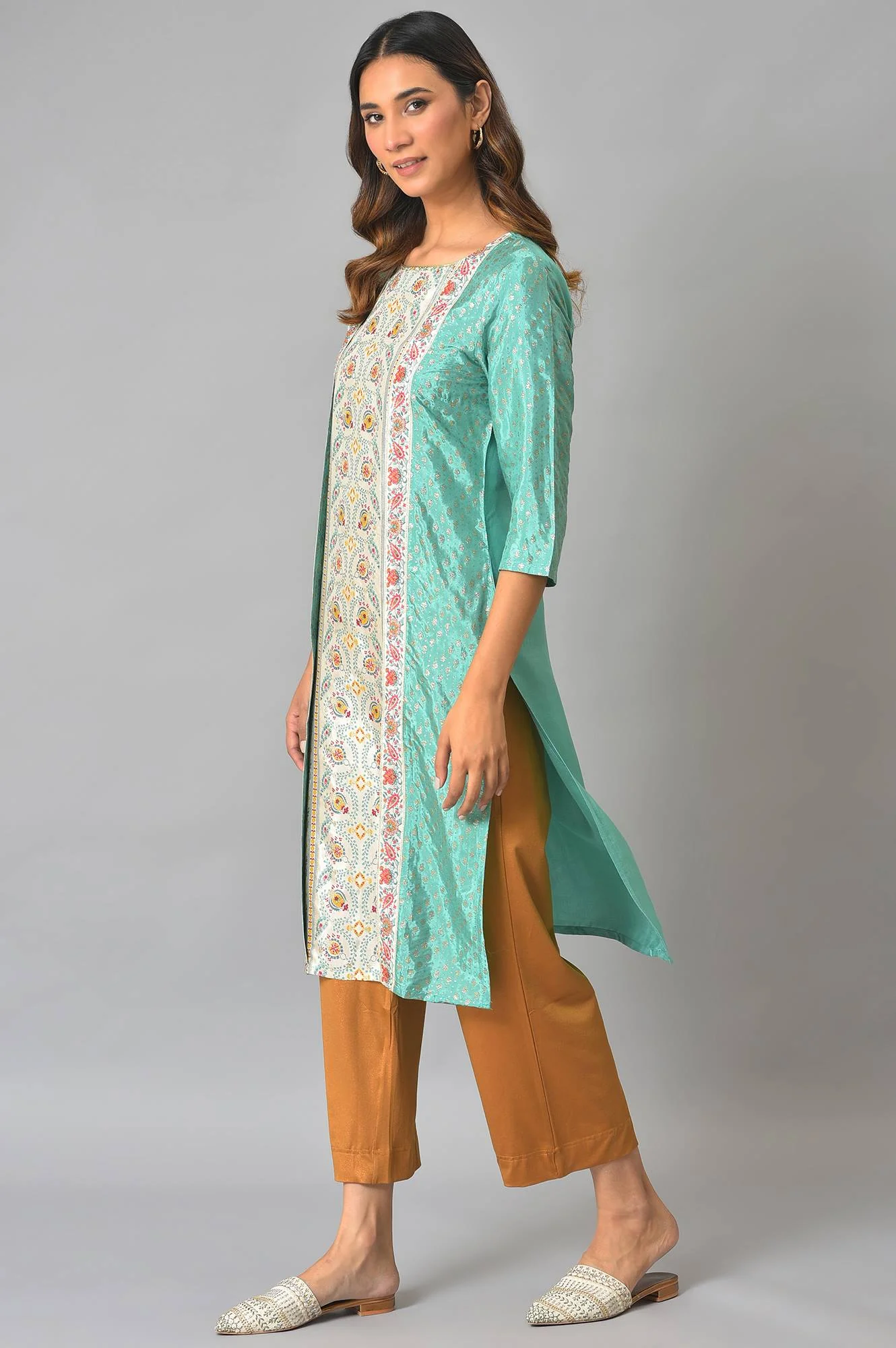 Green And Ecru Mock Layered Printed Plus Size kurta - Image 3