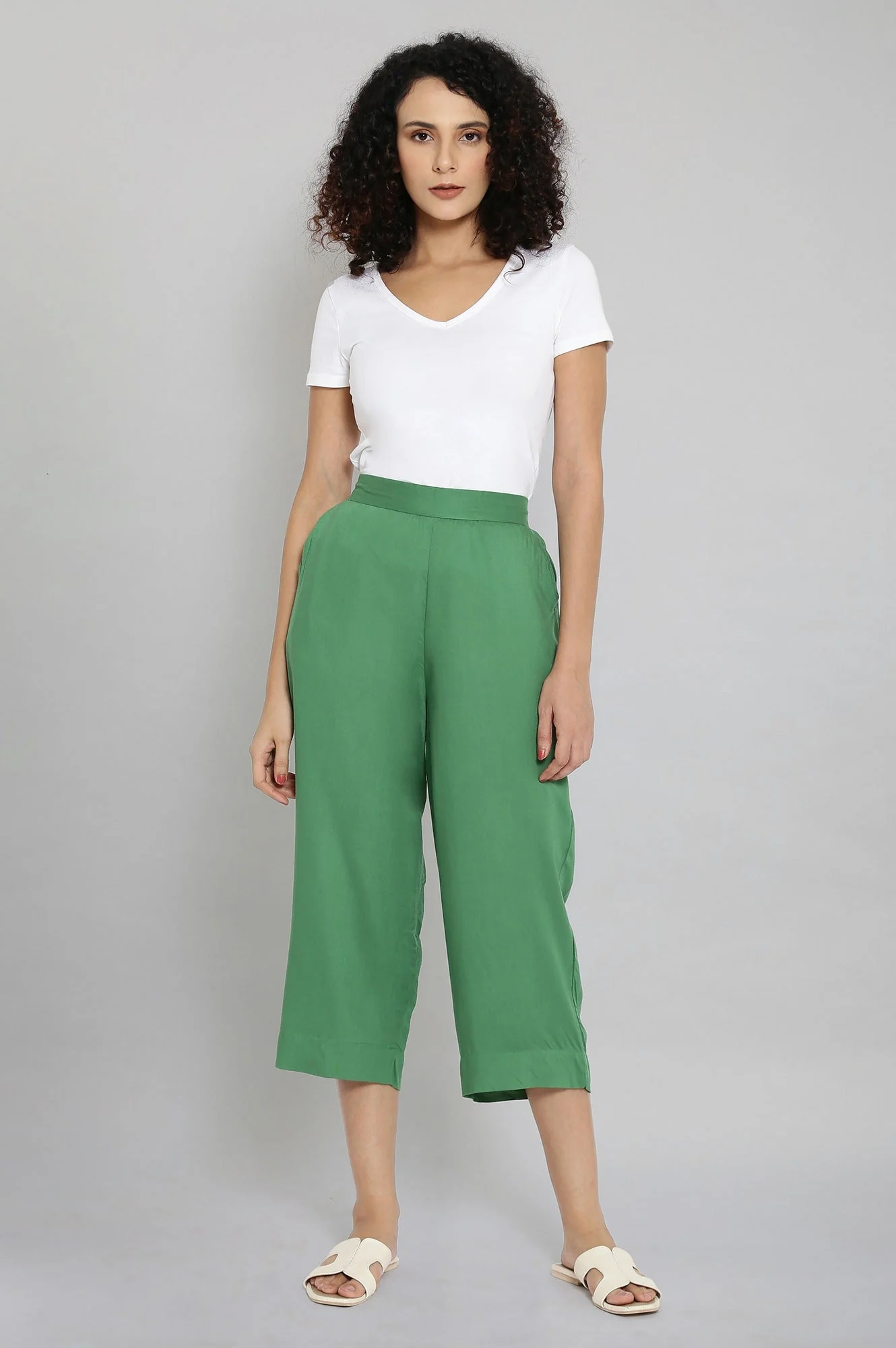 Elleven Women's Muted Sage Green Solid Straight Fit Cotton Culottes With Elasticated Waist - Image 5