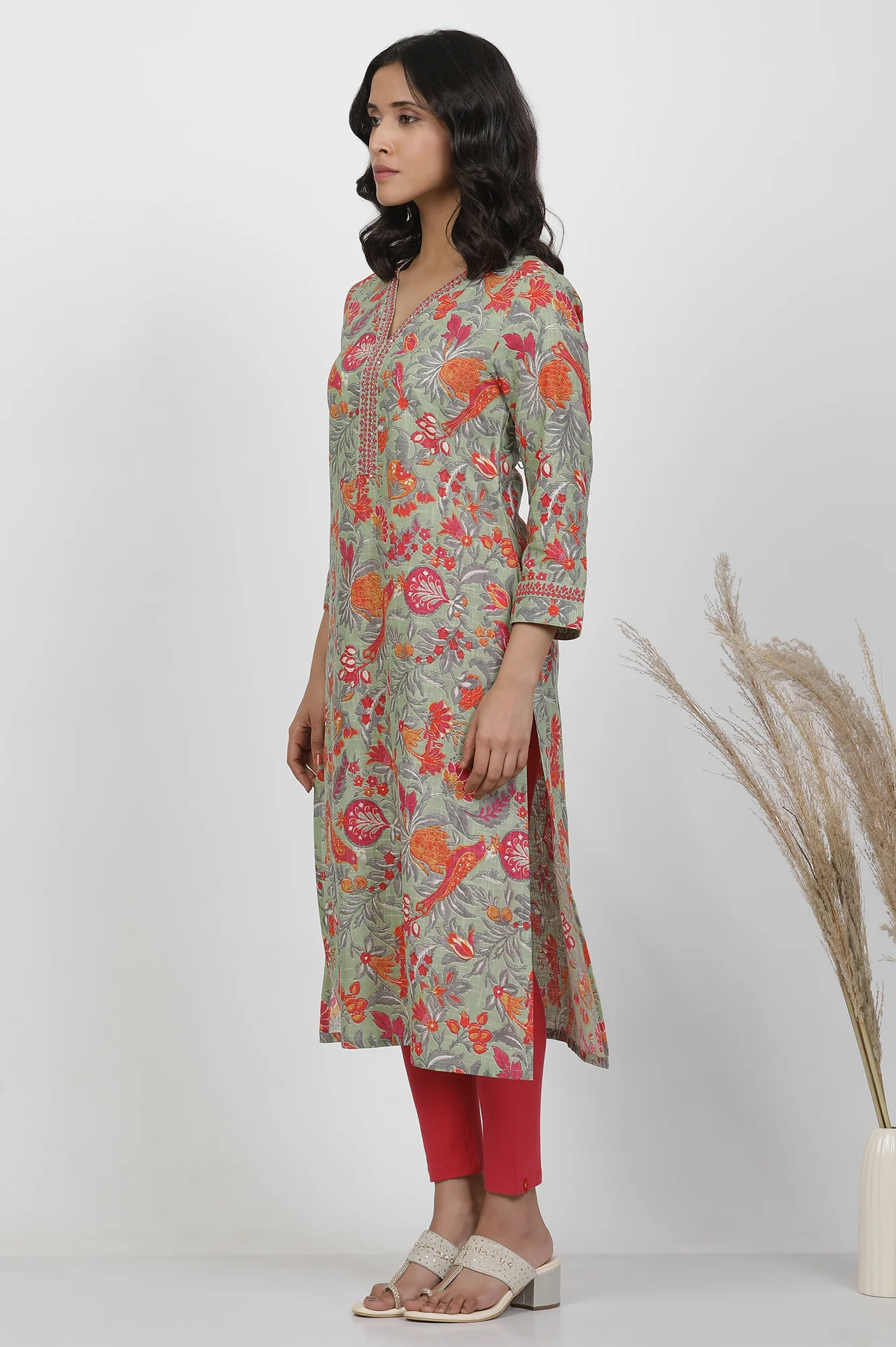 Green Cotton Floral Printed Kurta - Image 3
