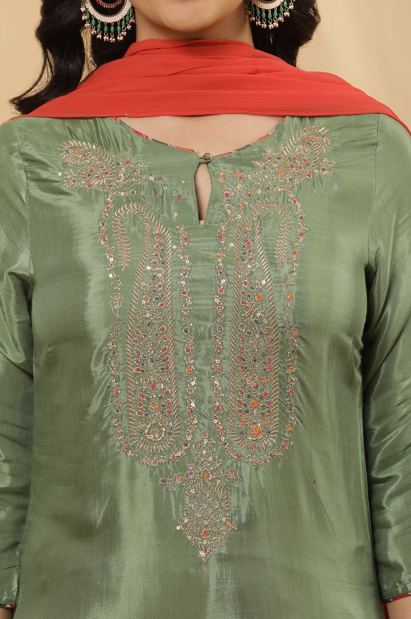 Green Embroidered Shantung Kurta, Red Pants And Dupatta Set - Image 6