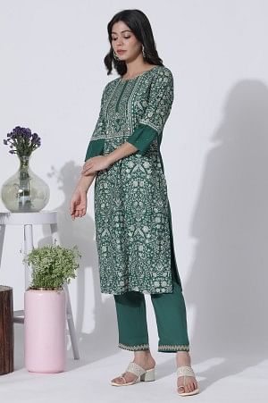 Green Floral Printed Embellished Kurta, Pants With Dupatta Set - Image 3