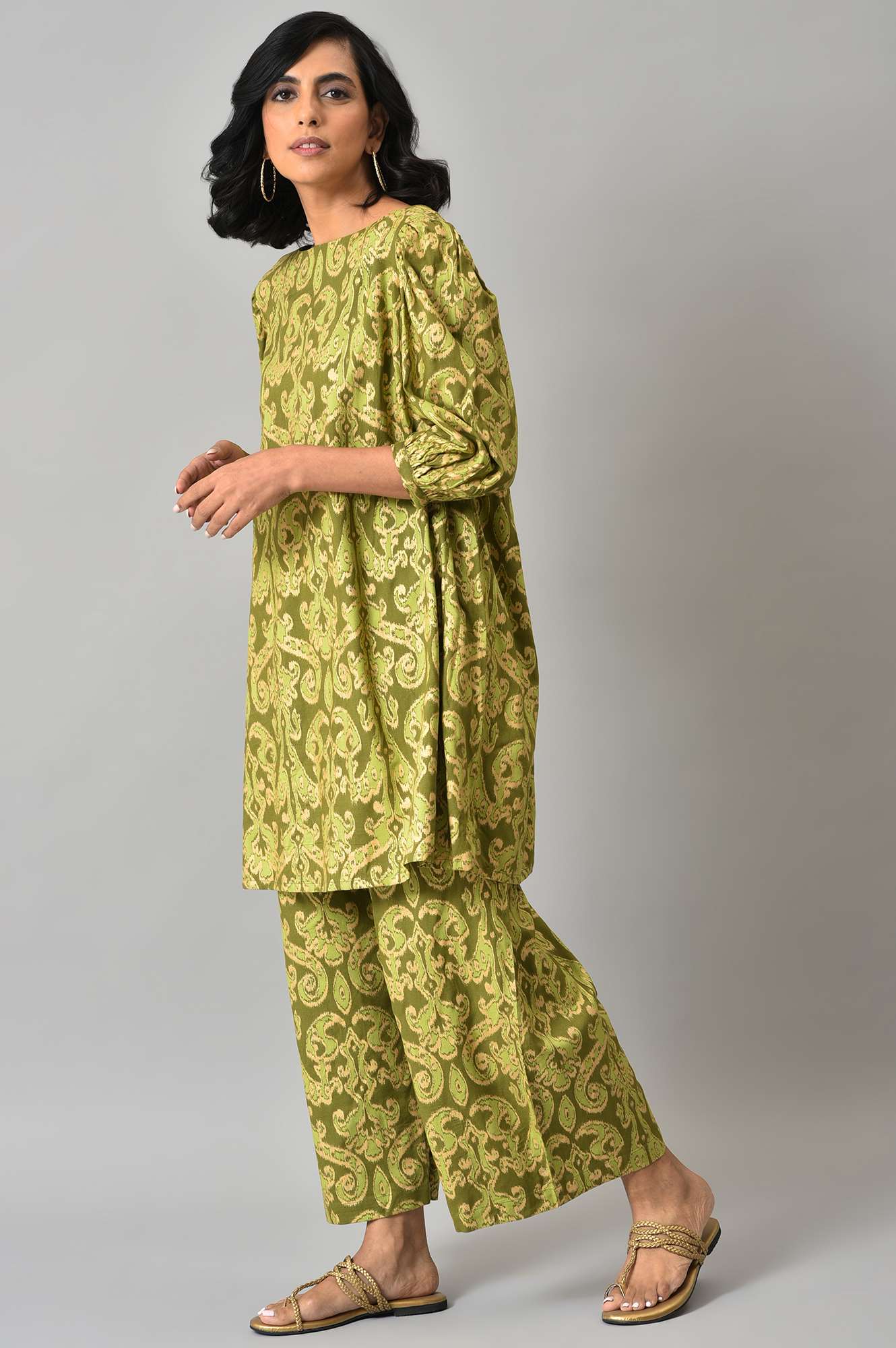 Green Ikkat Printed Tunic with Parallel Pants Co-ord Set - Image 3