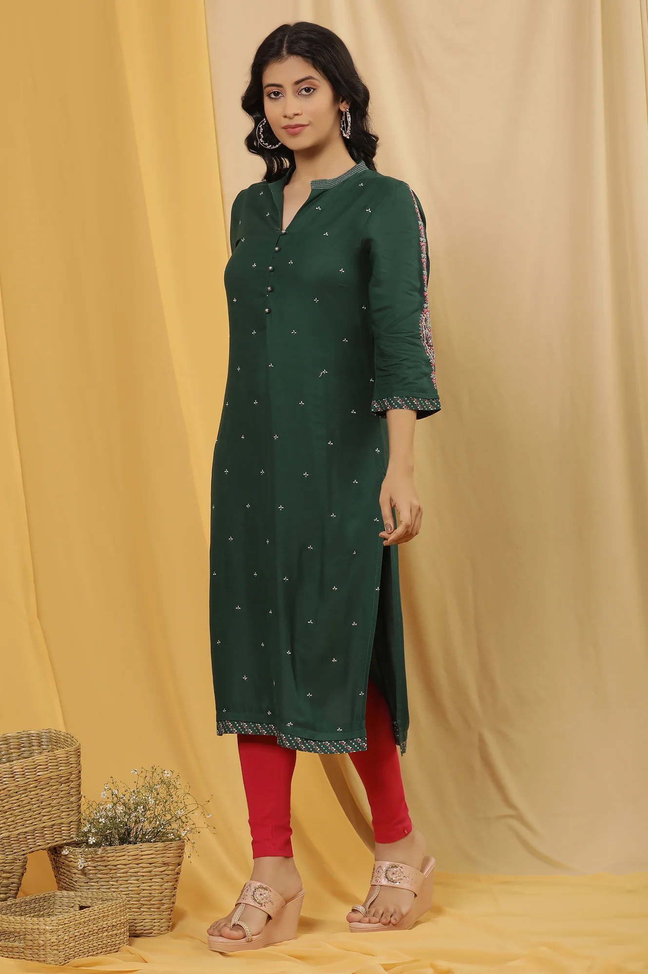 Green Metallic Embroidered Kurta, Pink Tights And Dupatta Set - Image 3
