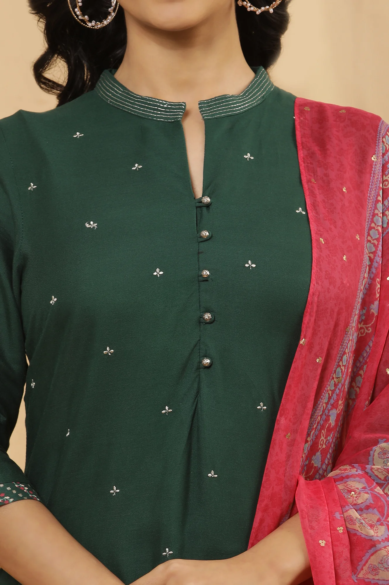 Green Metallic Embroidered Kurta, Pink Tights And Dupatta Set - Image 6