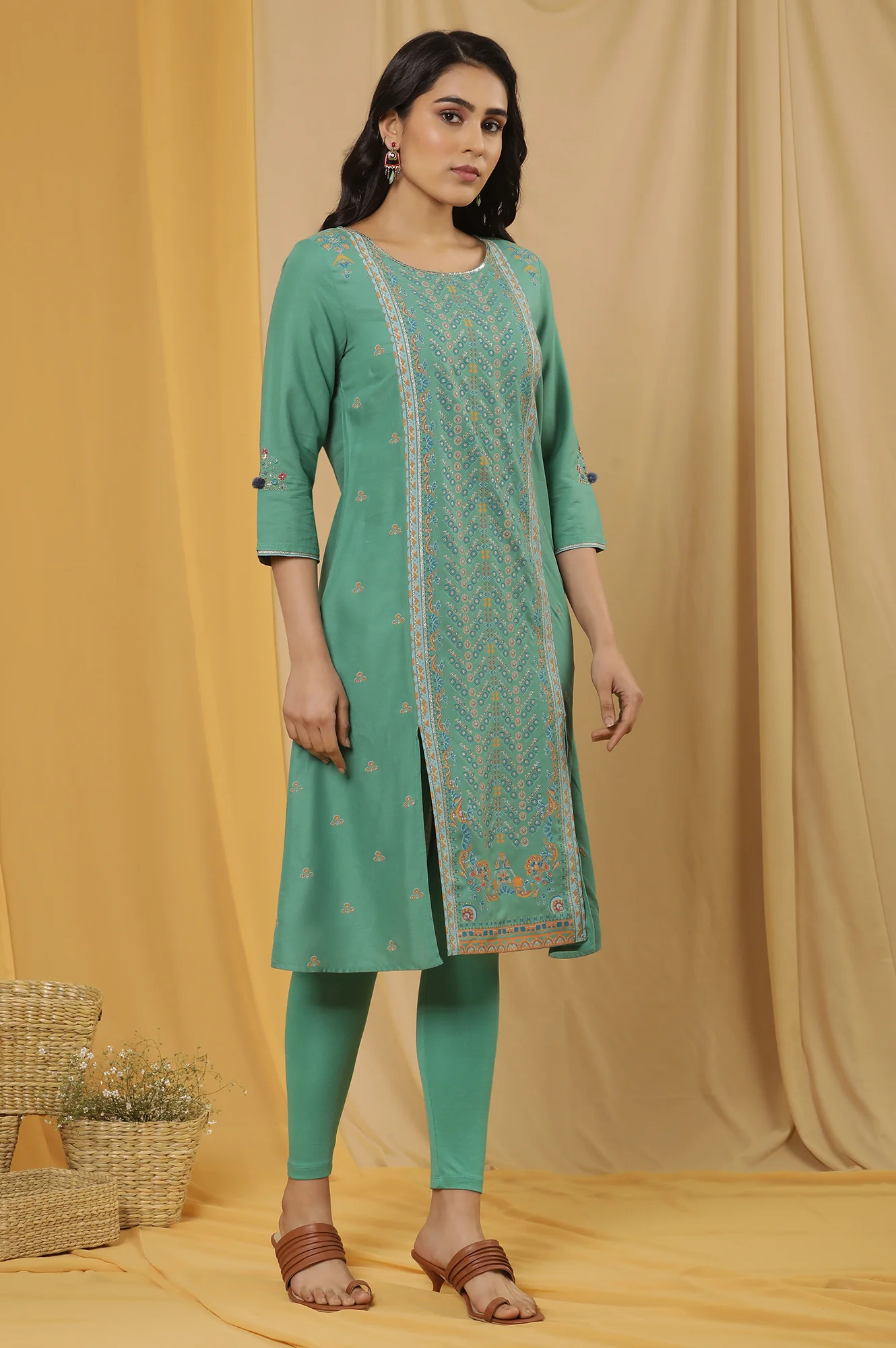 Green Placement Print Kurta, Tights And Dupatta Set - Image 5