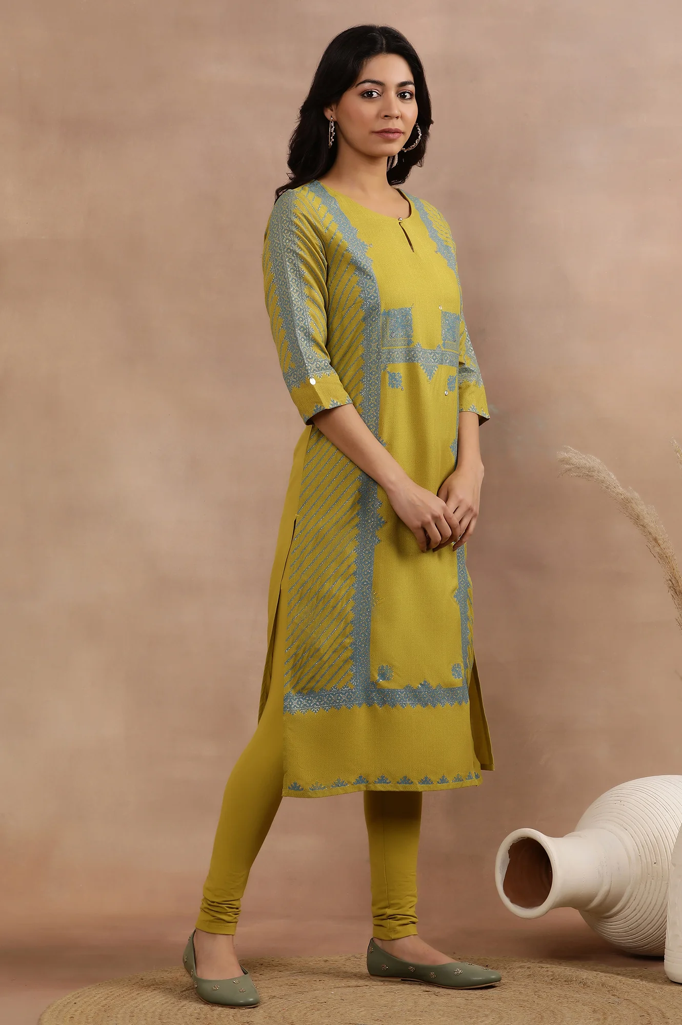 Green Placement Printed Kurta And Tights Set - Image 5