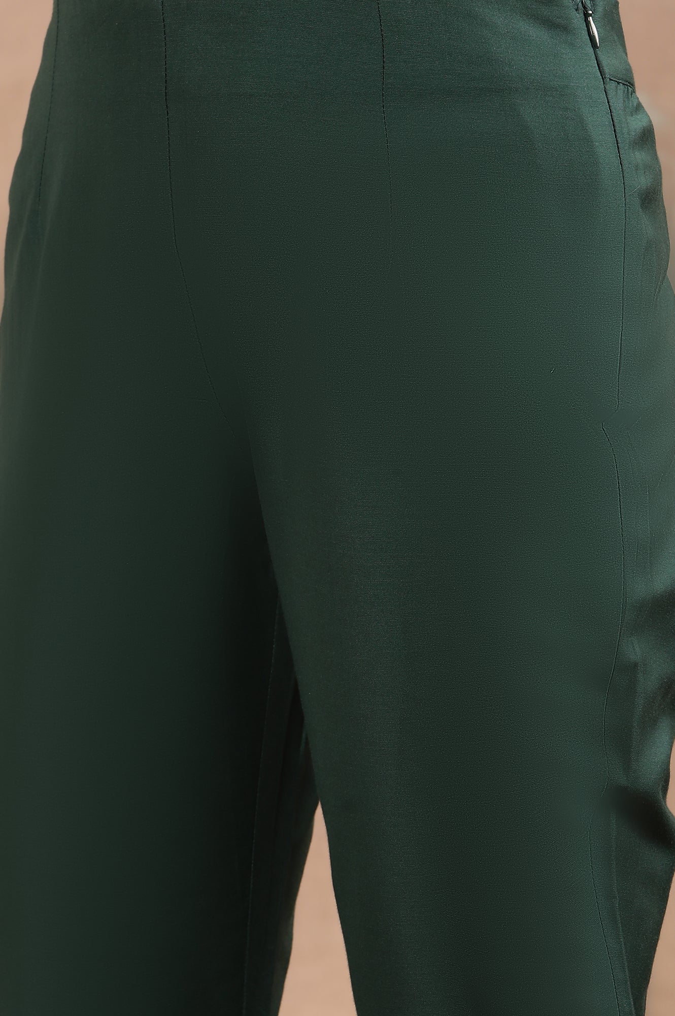 Green Printed Embellished Kurta, Pants And Dupatta Set - Image 9