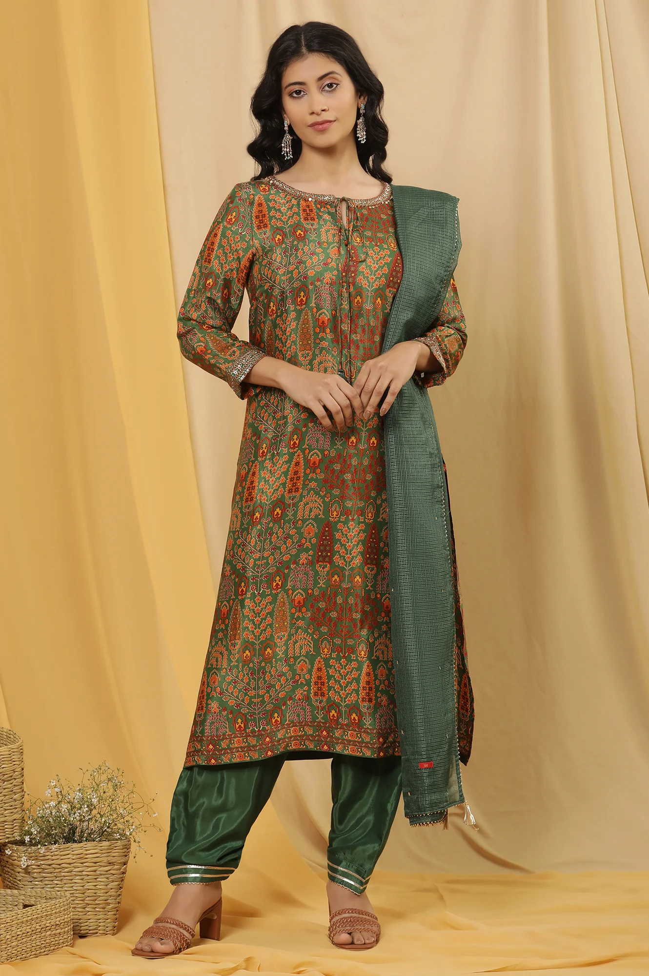 Green Printed Festive Kurta, Salwar Pants And Dupatta Set - Image 2