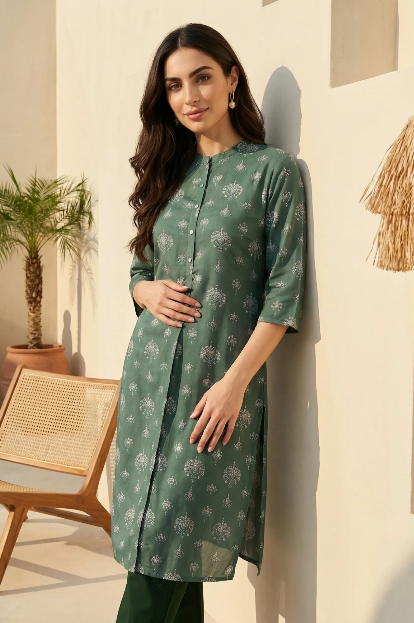 Green Floral Printed Rayon Straight Kurta - Image 2