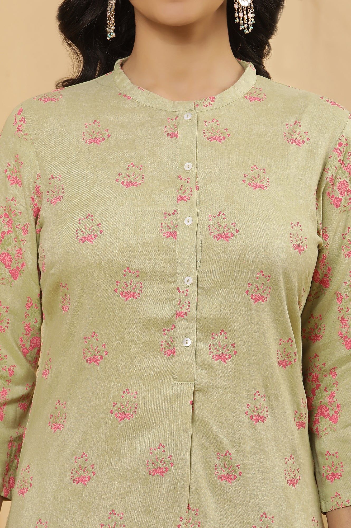 Green Printed Straight Kurta And Purple Pants Set - Image 6