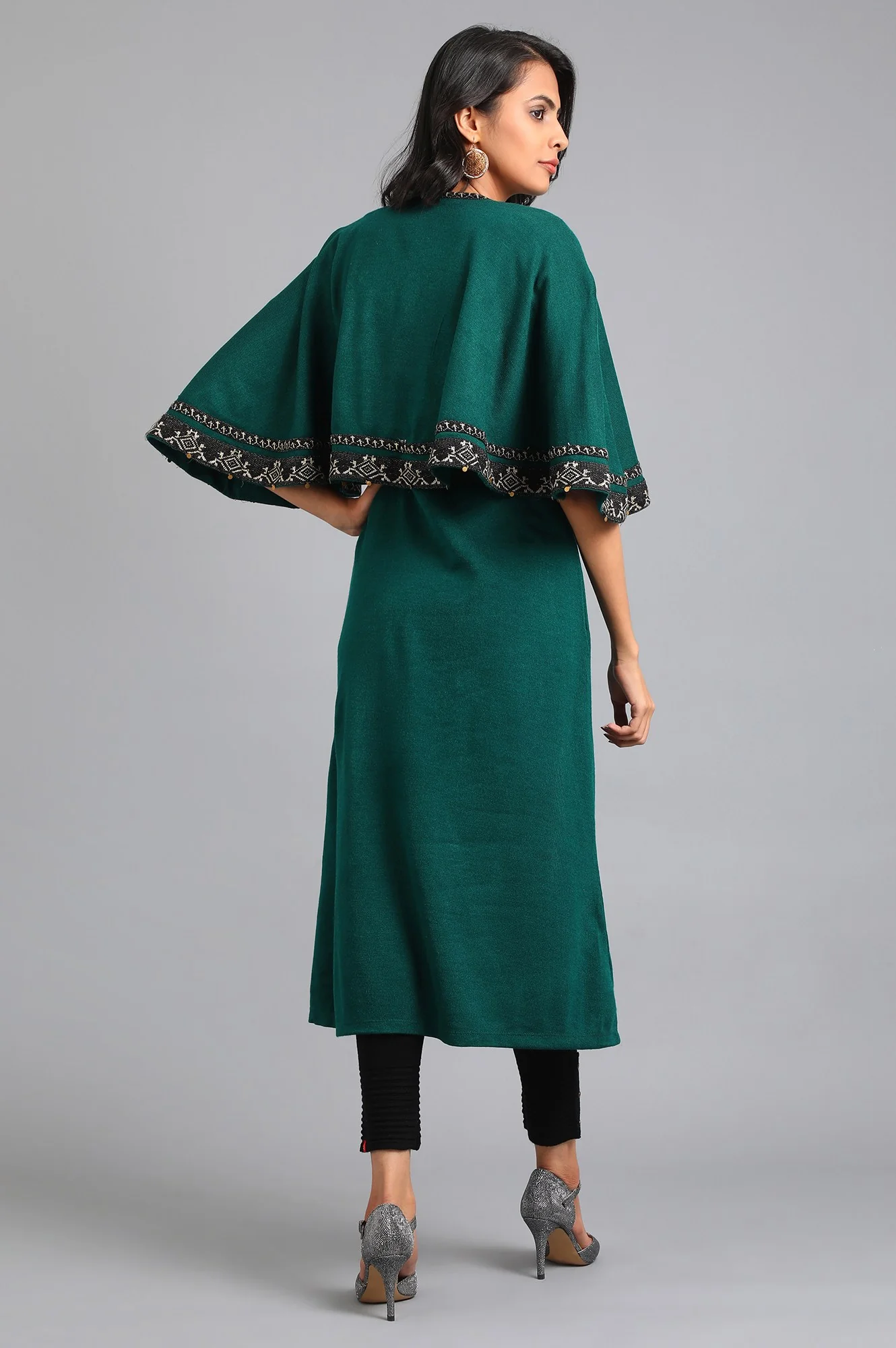 Green Round Neck Layered Kurta - Image 5