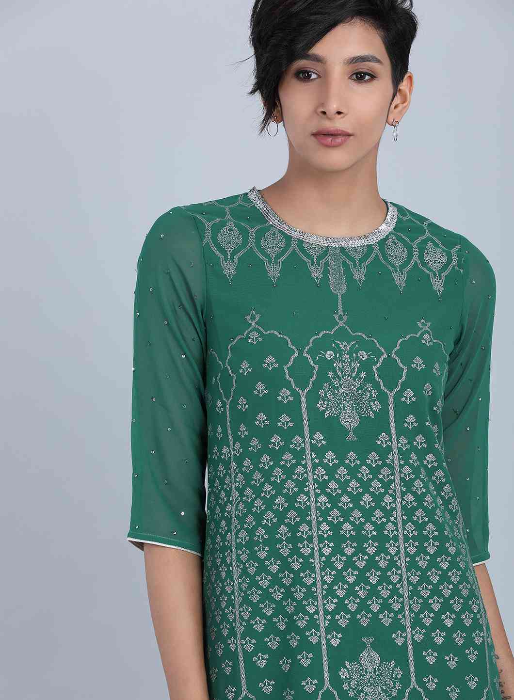 Green Round Neck Printed kurta Set - Image 7
