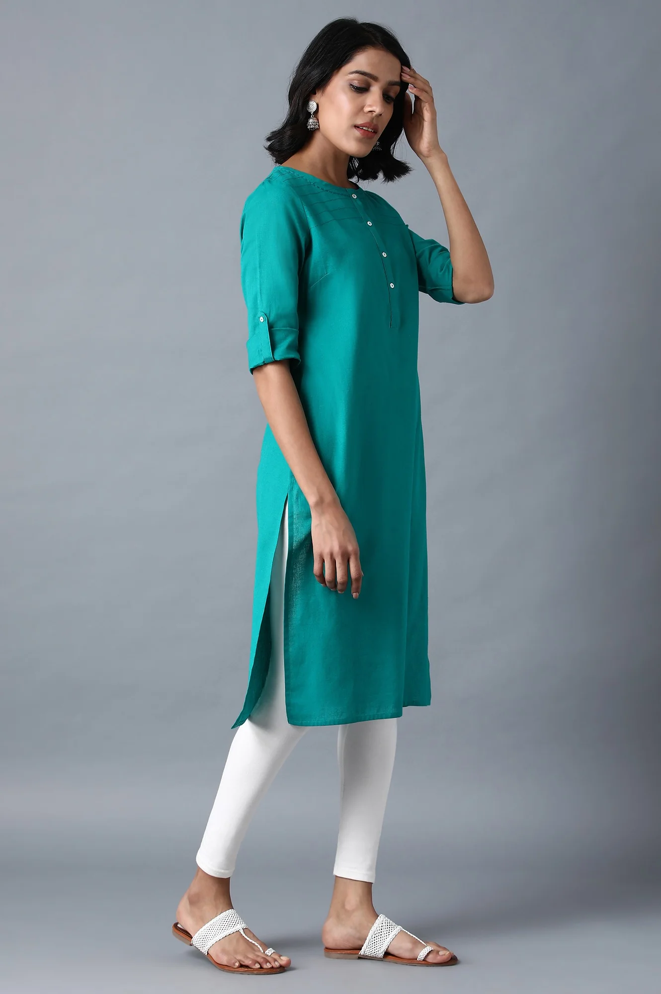Green Round Neck Solid kurta - Image 4