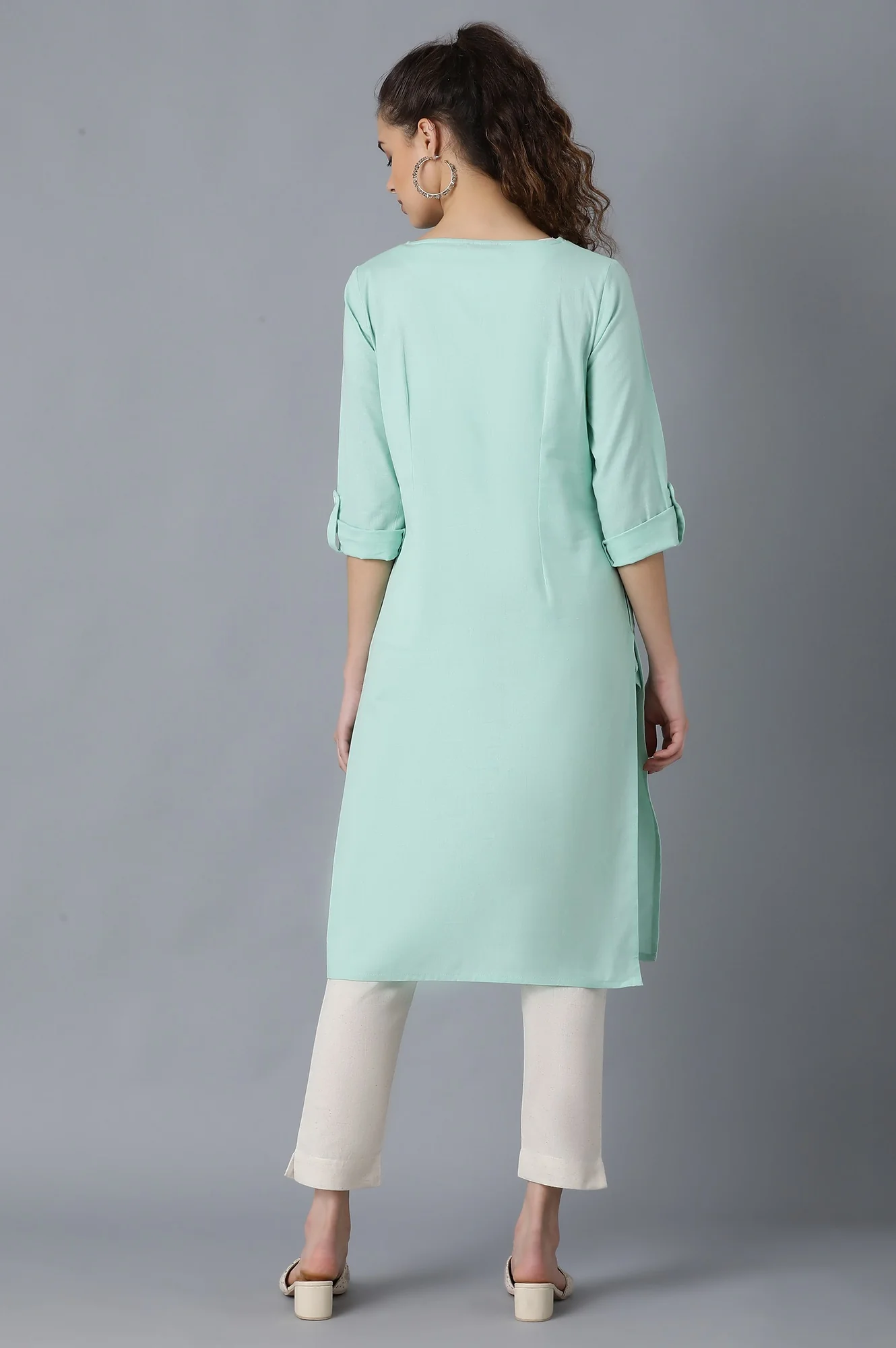 Green Round Neck Solid kurta - Image 2