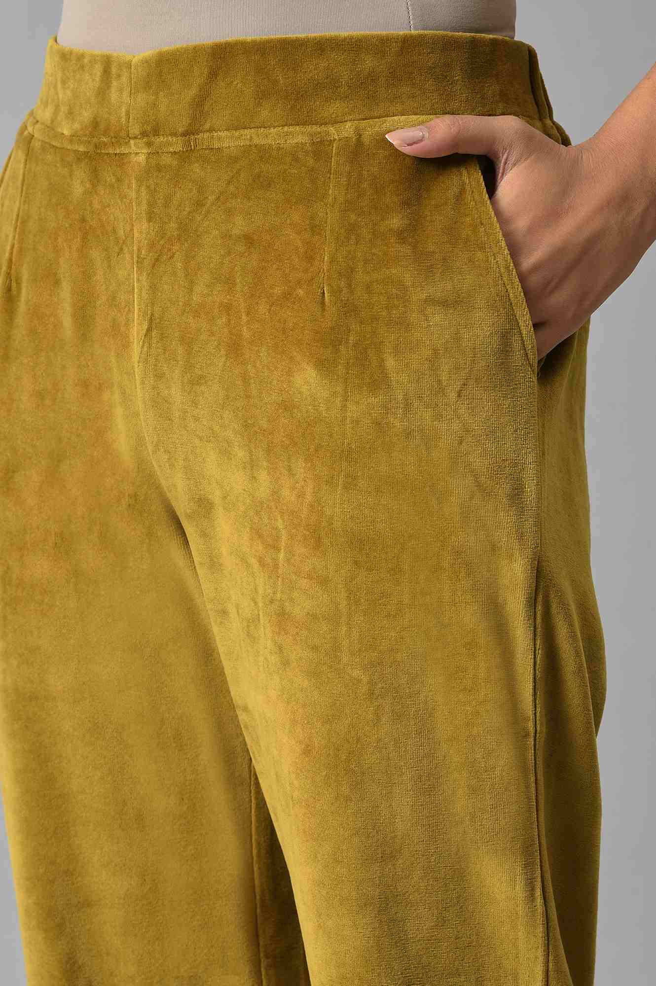 Elleven Women's Muted Sage Green Solid Straight Fit Cotton Trousers With Elasticated Waist - Image 7