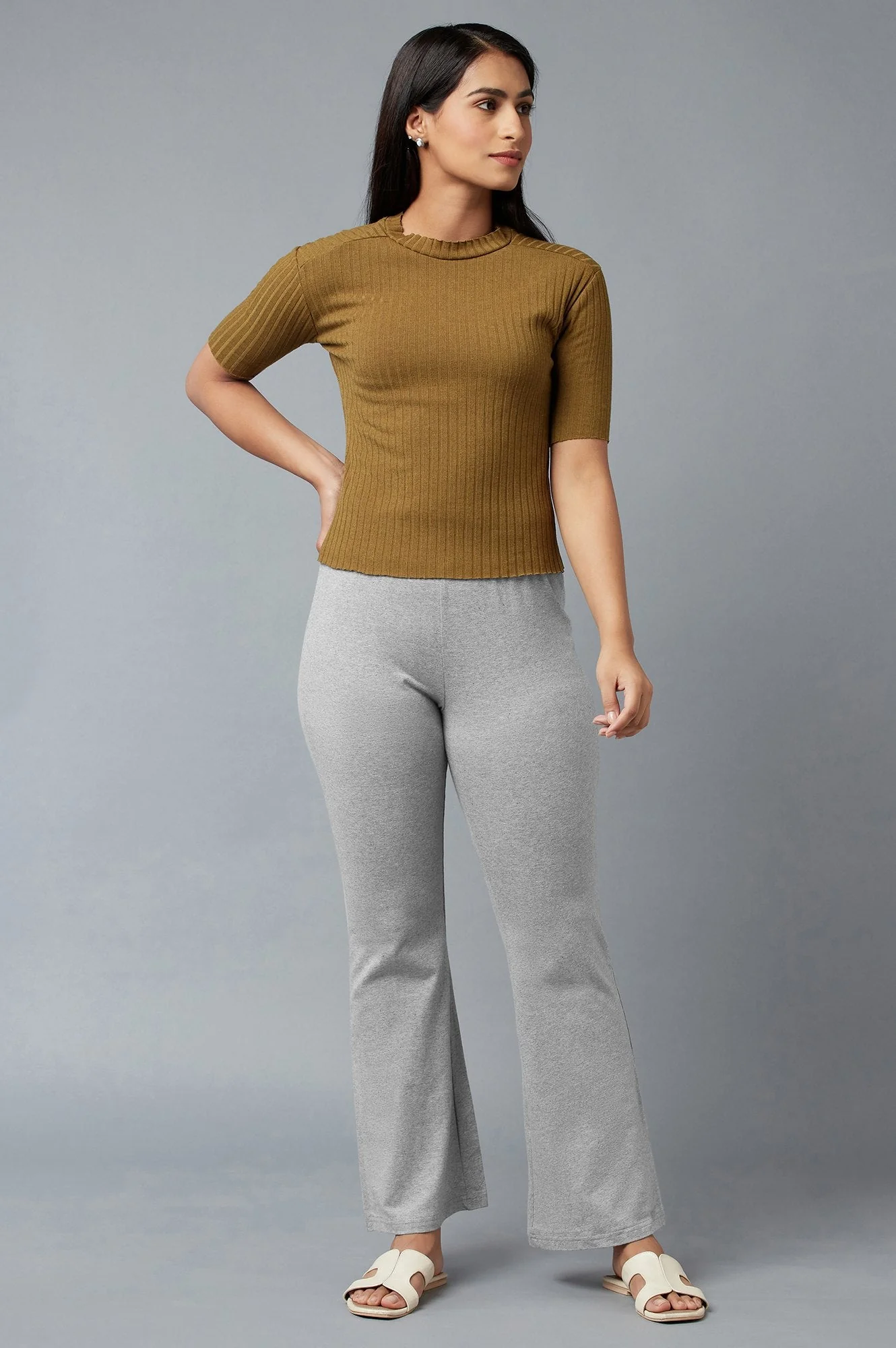 Elleven Women's Grey Solid Flared Cotton Pants With Slip On Closure - Image 10