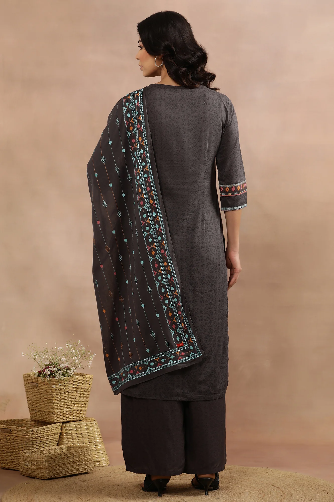 Grey Printed Straight Kurta, Parallel Pants And Dupatta Set - Image 4