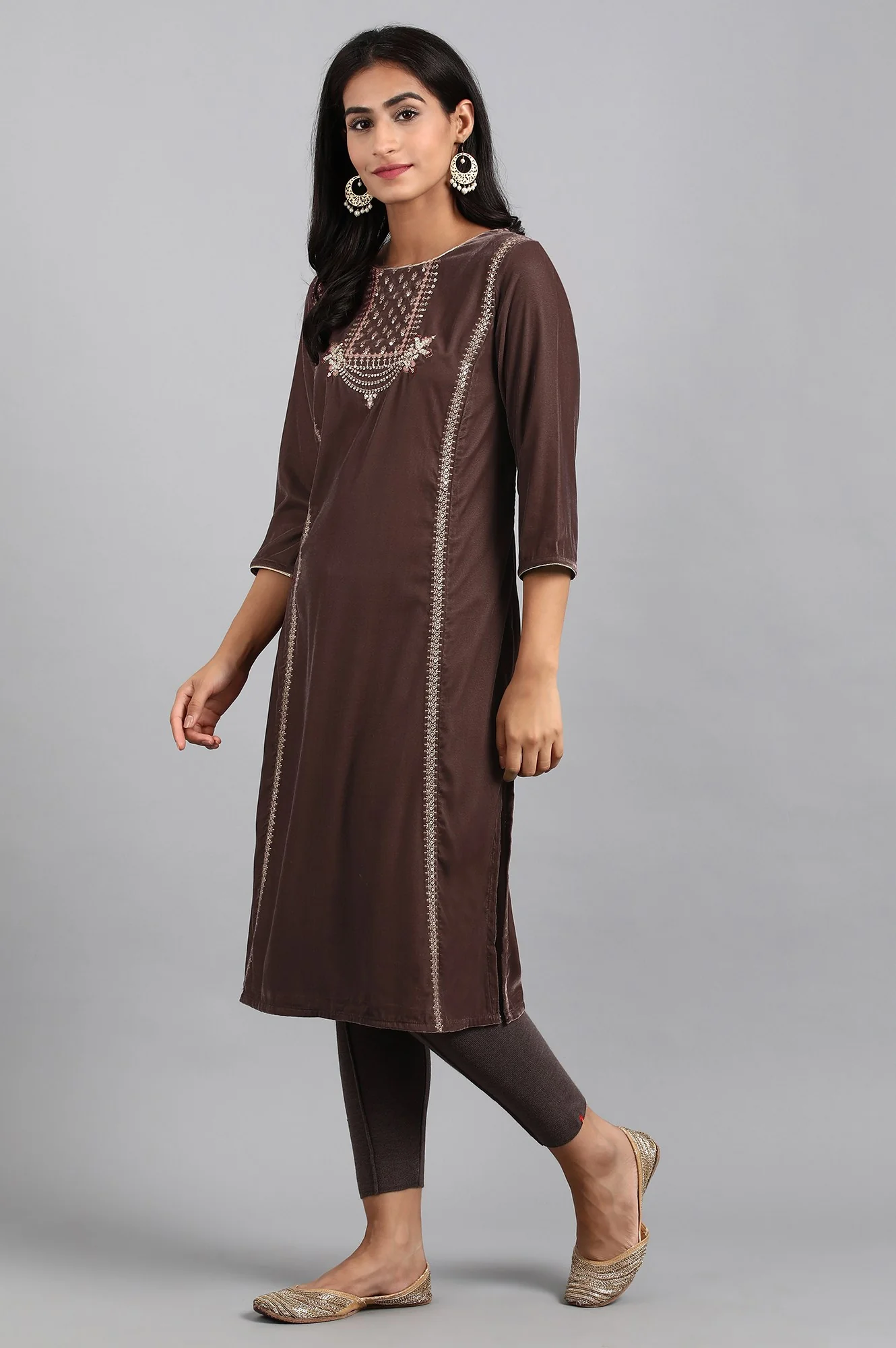 Grey Round Neck Velvet Winter kurta - Image 3