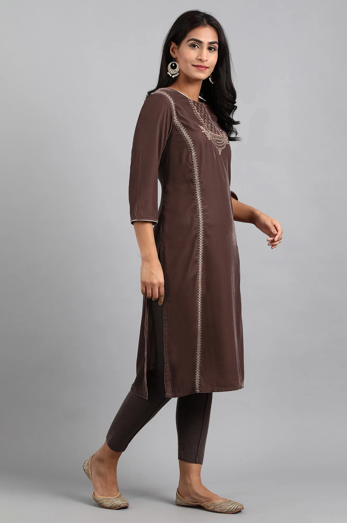 Grey Round Neck Velvet Winter kurta - Image 4