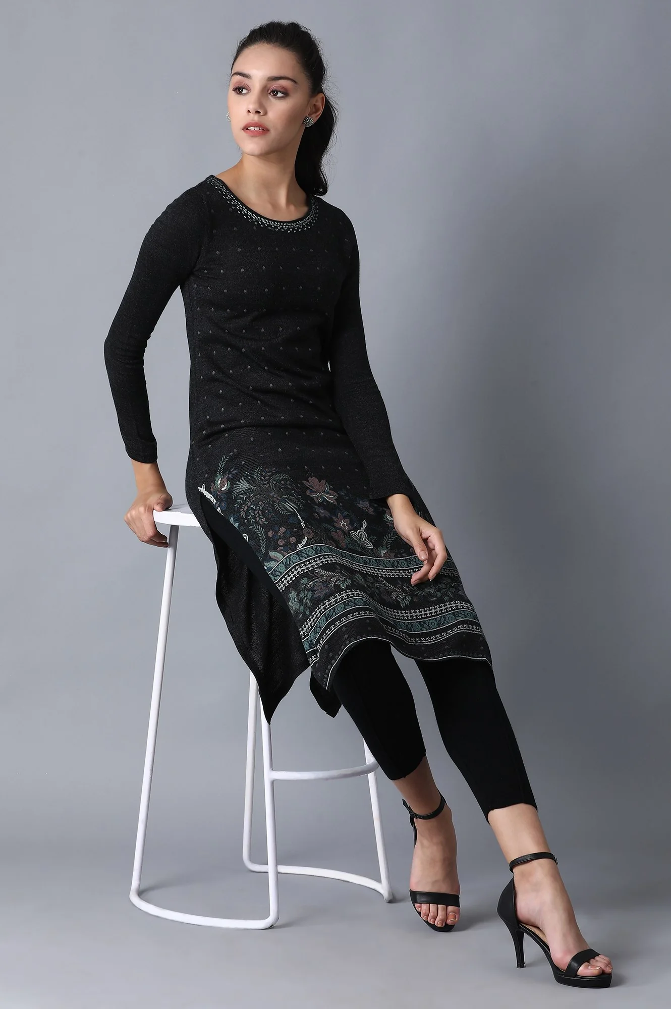 Grey Round Neck Winter kurta - Image 5
