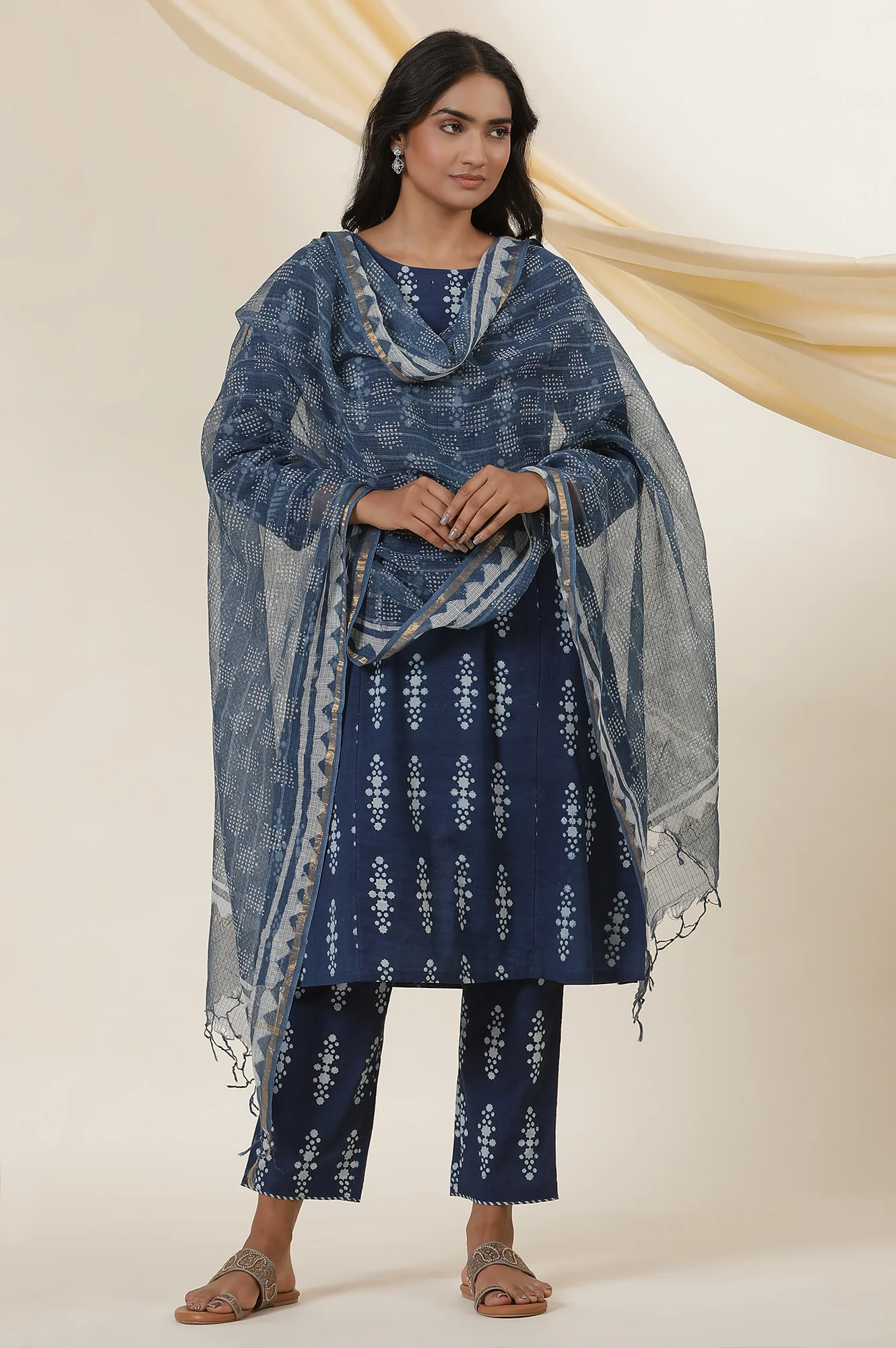 Indigo Buti Block Print Round Neck Kurta - Image 6